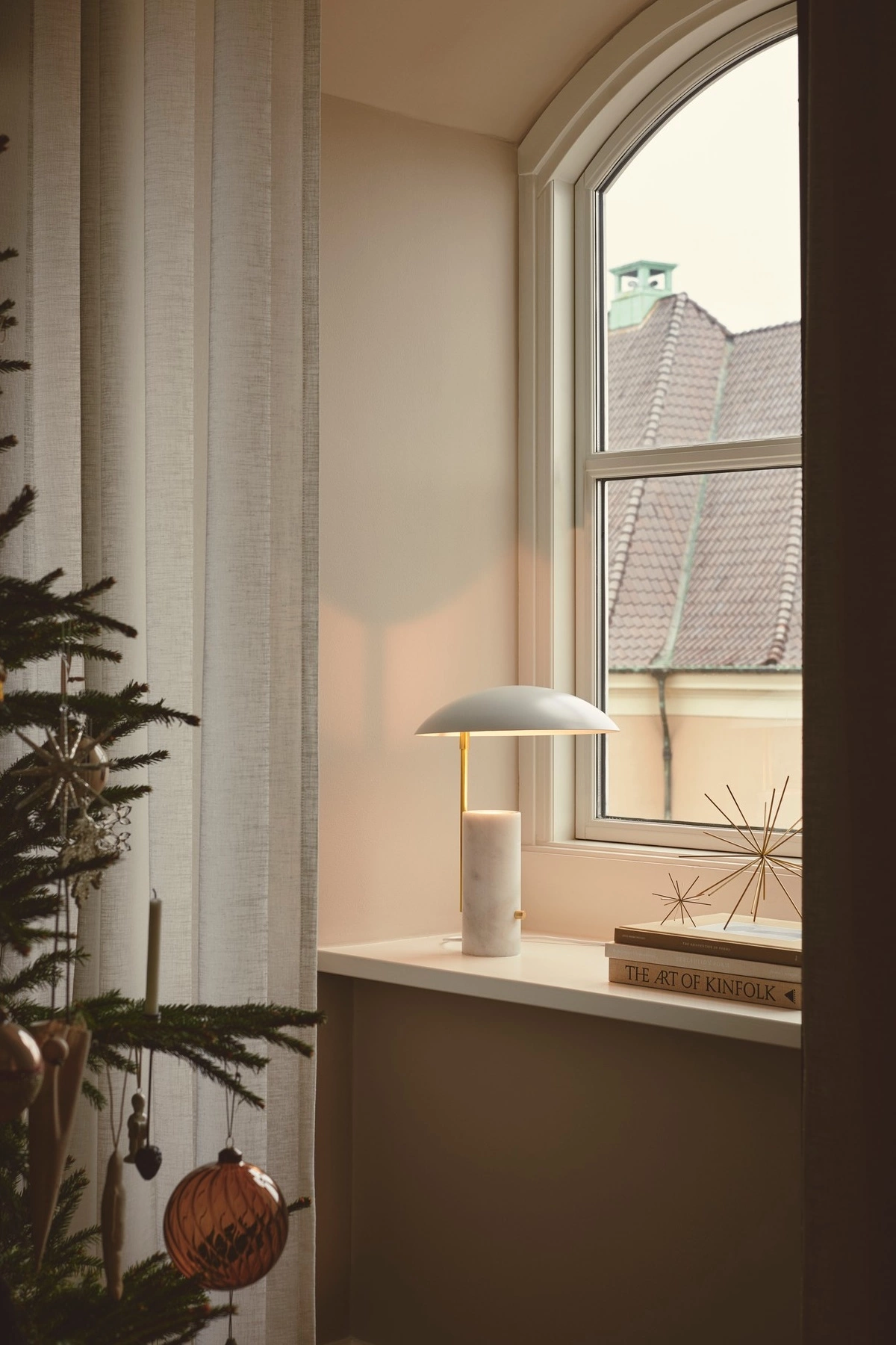 Настольная лампа DFTP MADEMOISELLES 2220405001 GU10х1 10 Вт (28542215) - фото 4 Настольная лампа DFTP MADEMOISELLES 2220405001 GU10х1 10 Вт (28542215) - фото 4