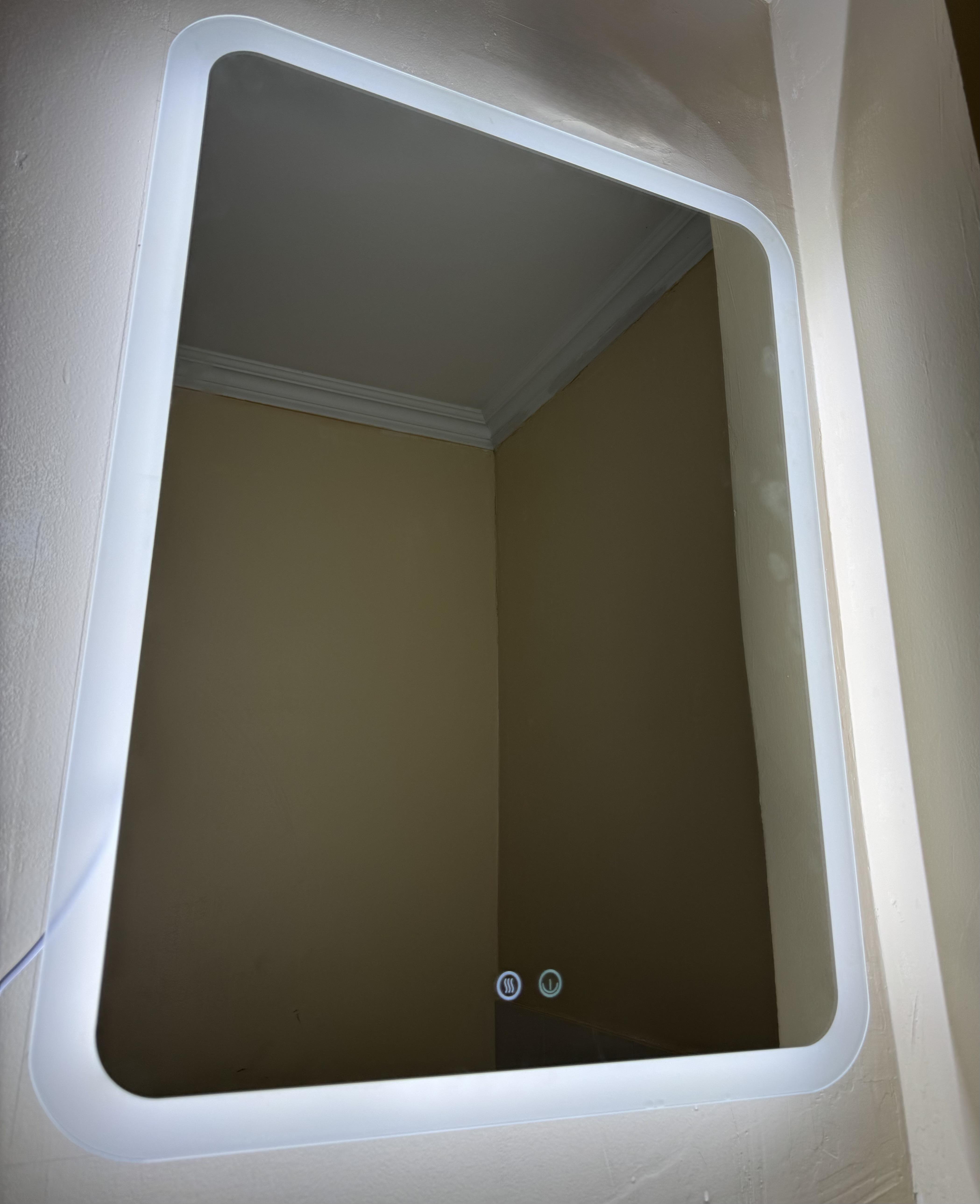 Зеркало Aquanil Duenos с LED-подсветкой сенсорный выключатель антизапотевания 60х80 см