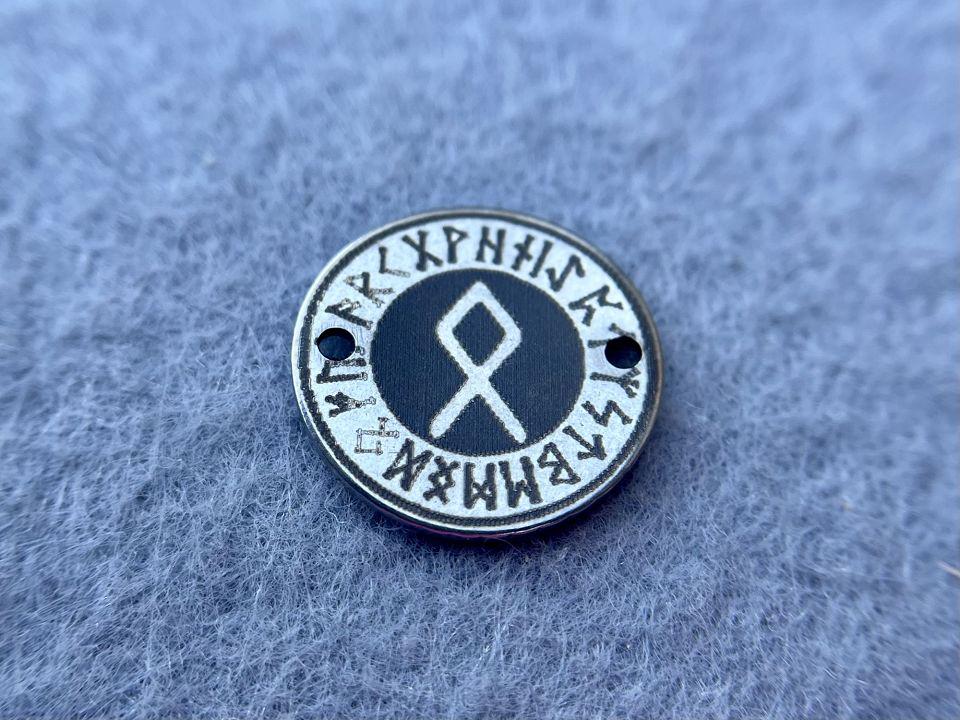 Коннектор из нержавеющей стали 12х12х1 мм