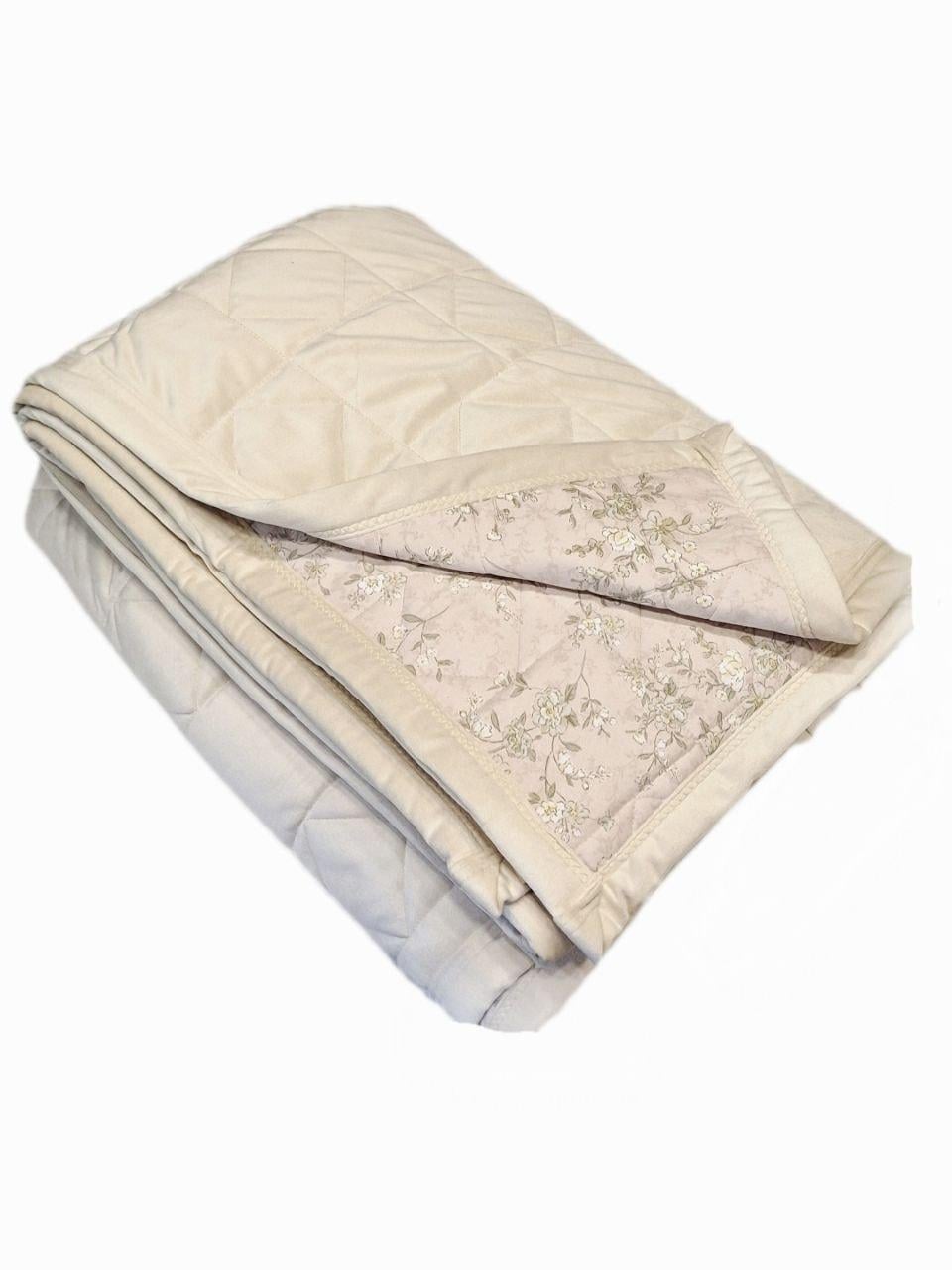 Плед-покрывало велюровое Malloory Home стеганое 200x230 см Кремовый (2339)