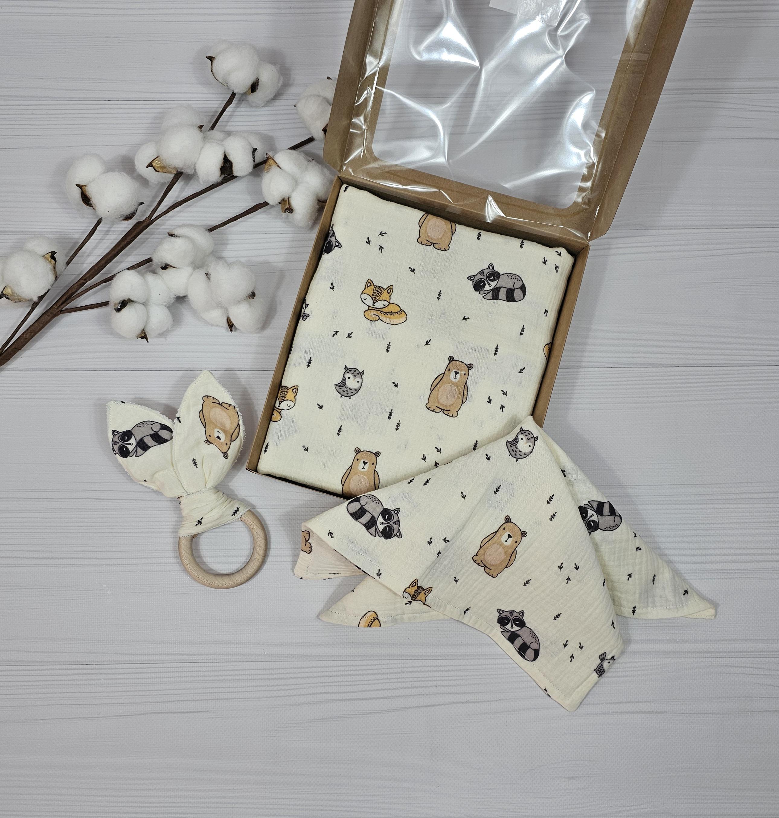 Набор детский a.l.babybox Лесная мелодия муслиновая салфетка/слюнявчик/плед-пеленка 120х120 см Разноцветный (25803110)