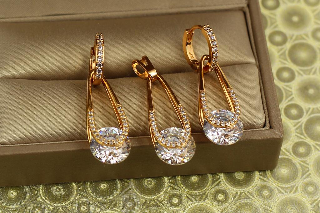Набор Xuping Jewelry Адажио с белым камнем золотистый