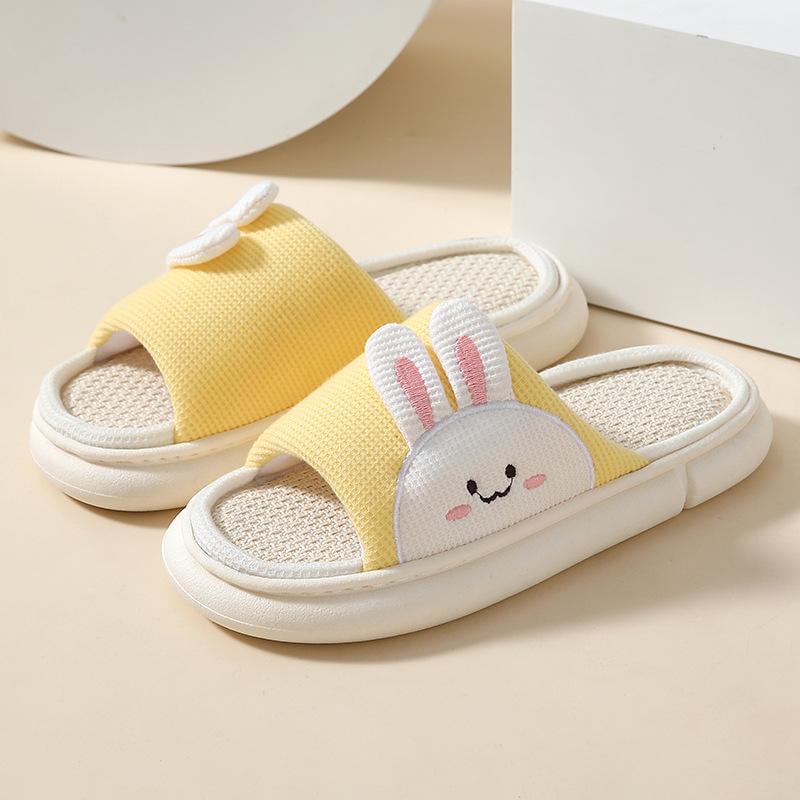 Тапочки домашние на платформе Four Seasons с мультфильмом Diablement Fort Floor Slippers р. 36-37 (2058712364) Тапочки домашние на платформе Four Seasons с мультфильмом Diablement Fort Floor Slippers р. 36-37 (2058712364)