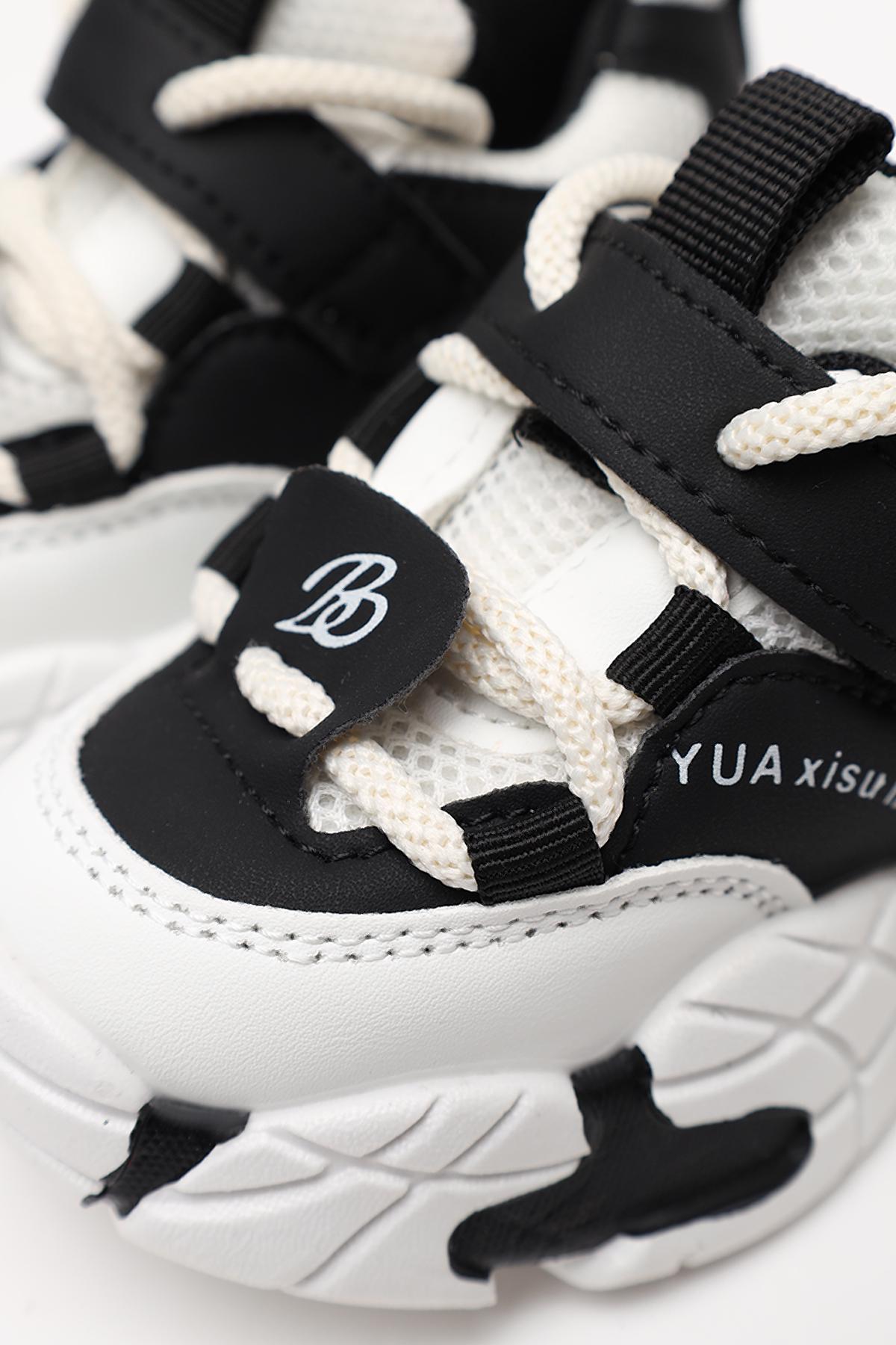 Кросівки для дівчинки ЦБ-00277768 р. 21 Чорний (SKT001068647) - фото 4 Кросівки для дівчинки ЦБ-00277768 р. 21 Чорний (SKT001068647) - фото 4