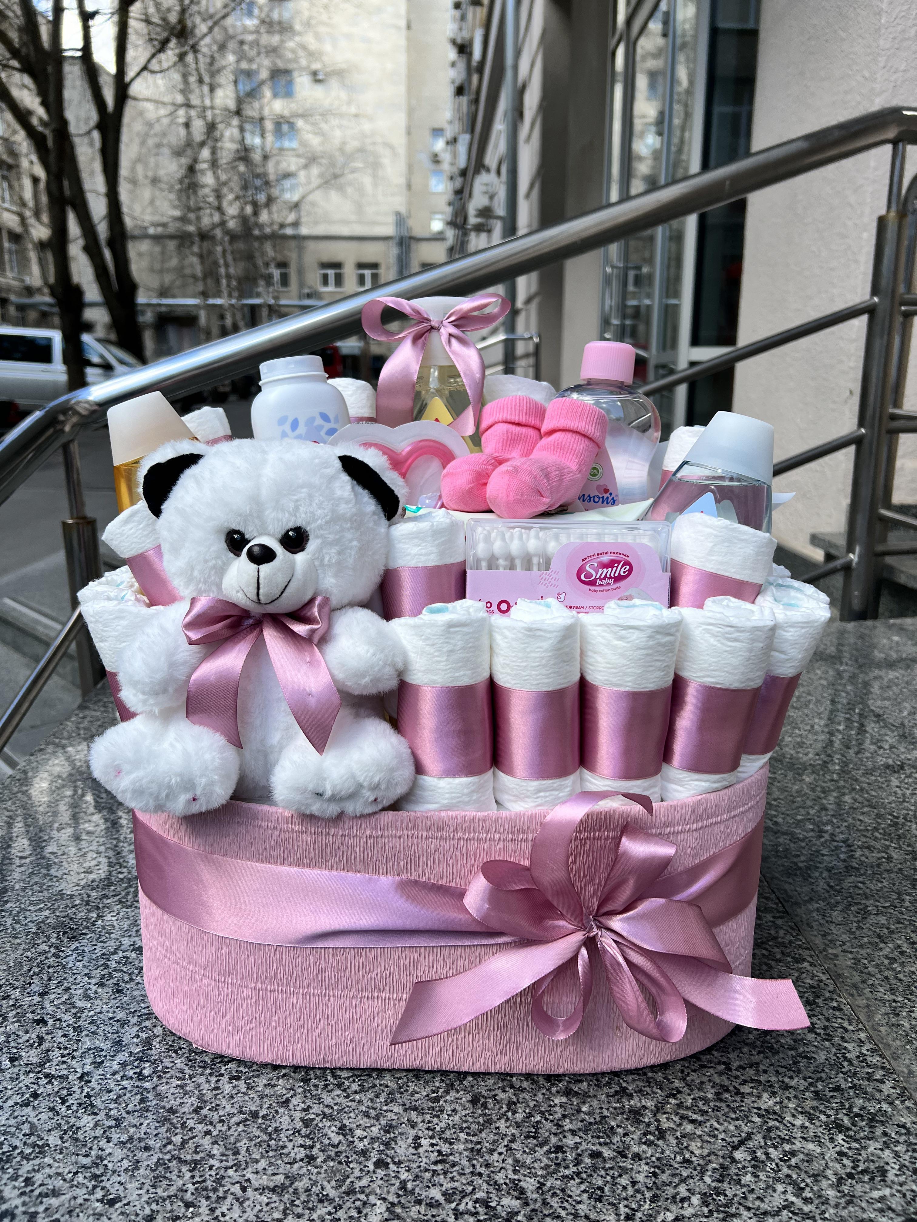 Подарунковий бокс Букет в пологовий з памперсами та дитячою косметикою (10112)