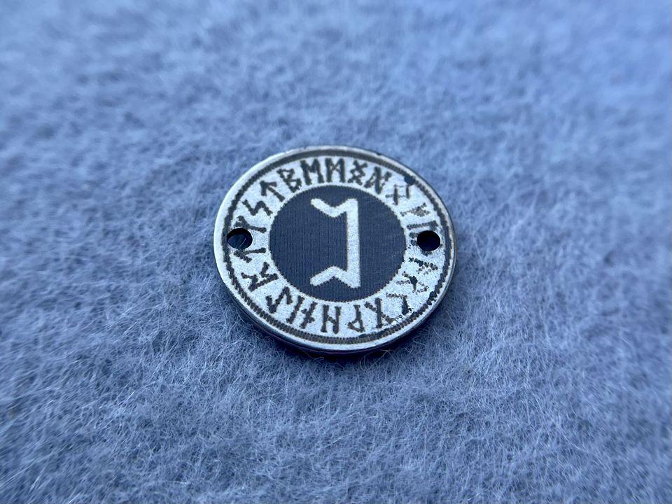 Коннектор из нержавеющей стали 12х12х1 мм