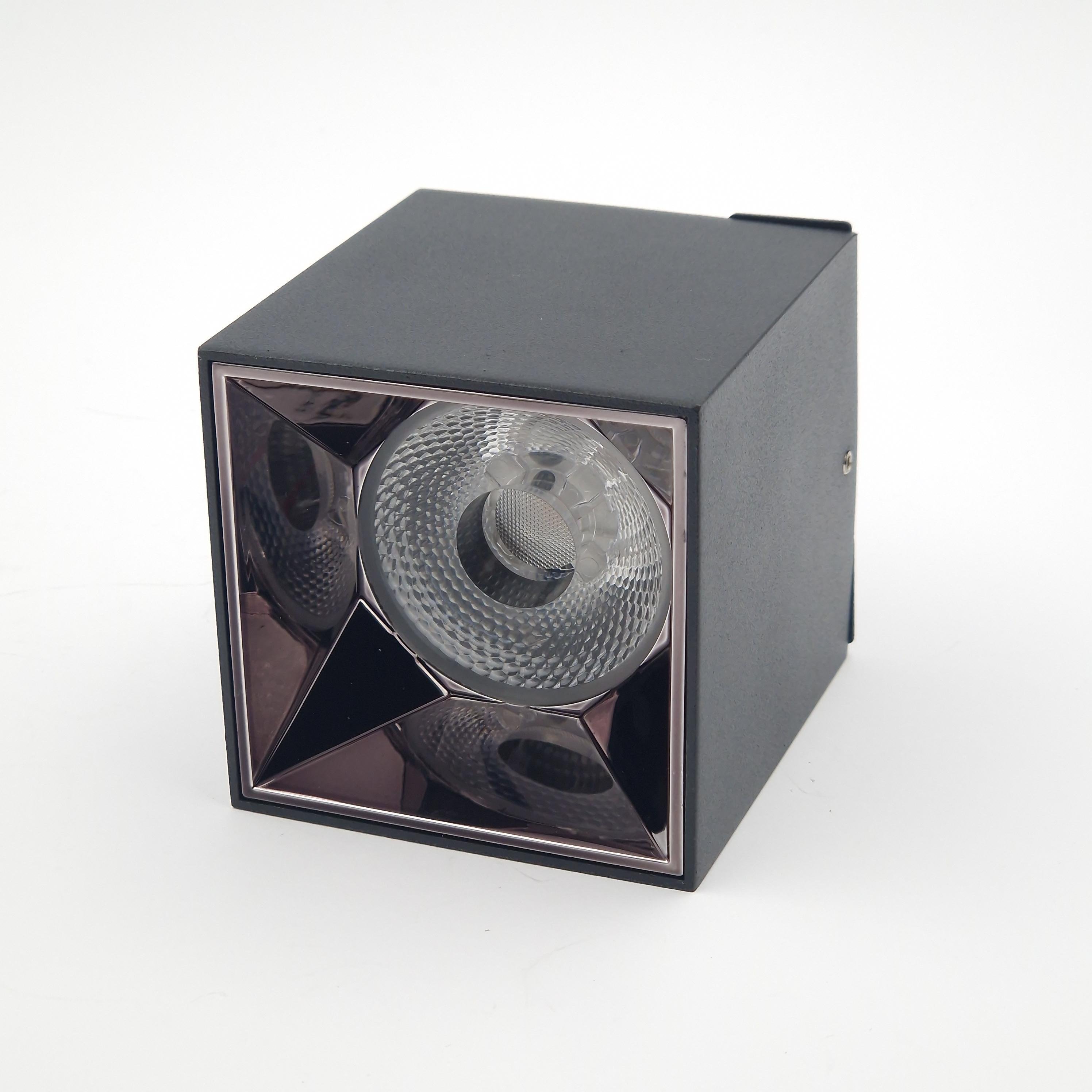 Светильник накладной Light Club 7 Вт 4000 К IP20 точечный Черный (LTR617CS-7-4-BK) - фото 5 Светильник накладной Light Club 7 Вт 4000 К IP20 точечный Черный (LTR617CS-7-4-BK) - фото 5