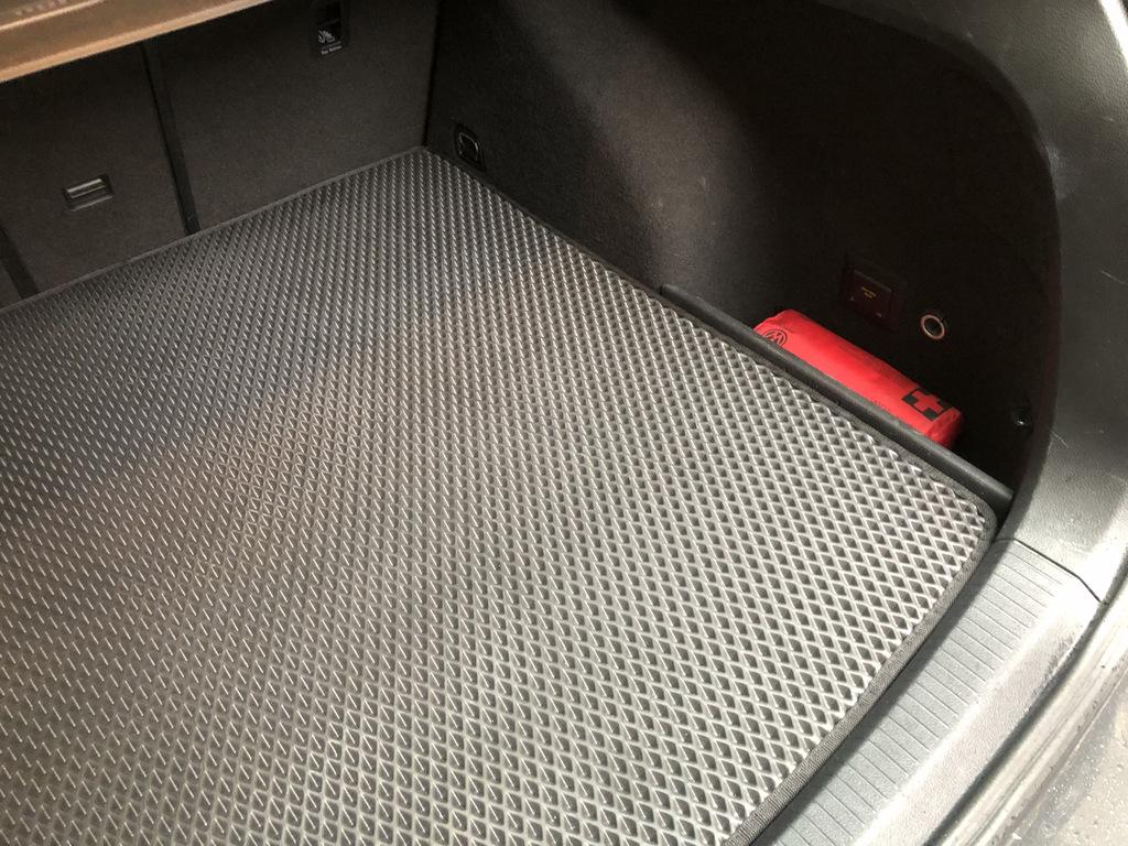 Коврик в багажник Digital Designs для Volkswagen Golf 7 Черный (84405) - фото 4