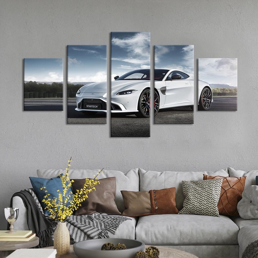 Картина на холсте Фантастический белый Aston Martin Vantage 187x94 см (1402-52)