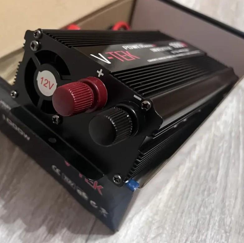 Автомобільний інвертор перетворювач напруги з охолодженням 12/220В V-TEK PowerMaxx-SSK1000W Чорний - фото 3 Автомобільний інвертор перетворювач напруги з охолодженням 12/220В V-TEK PowerMaxx-SSK1000W Чорний - фото 3