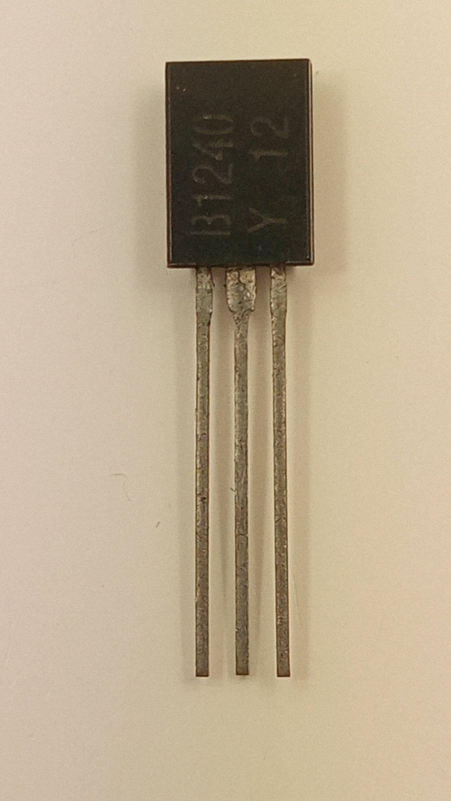 Транзистор 2SB1240 (05587)