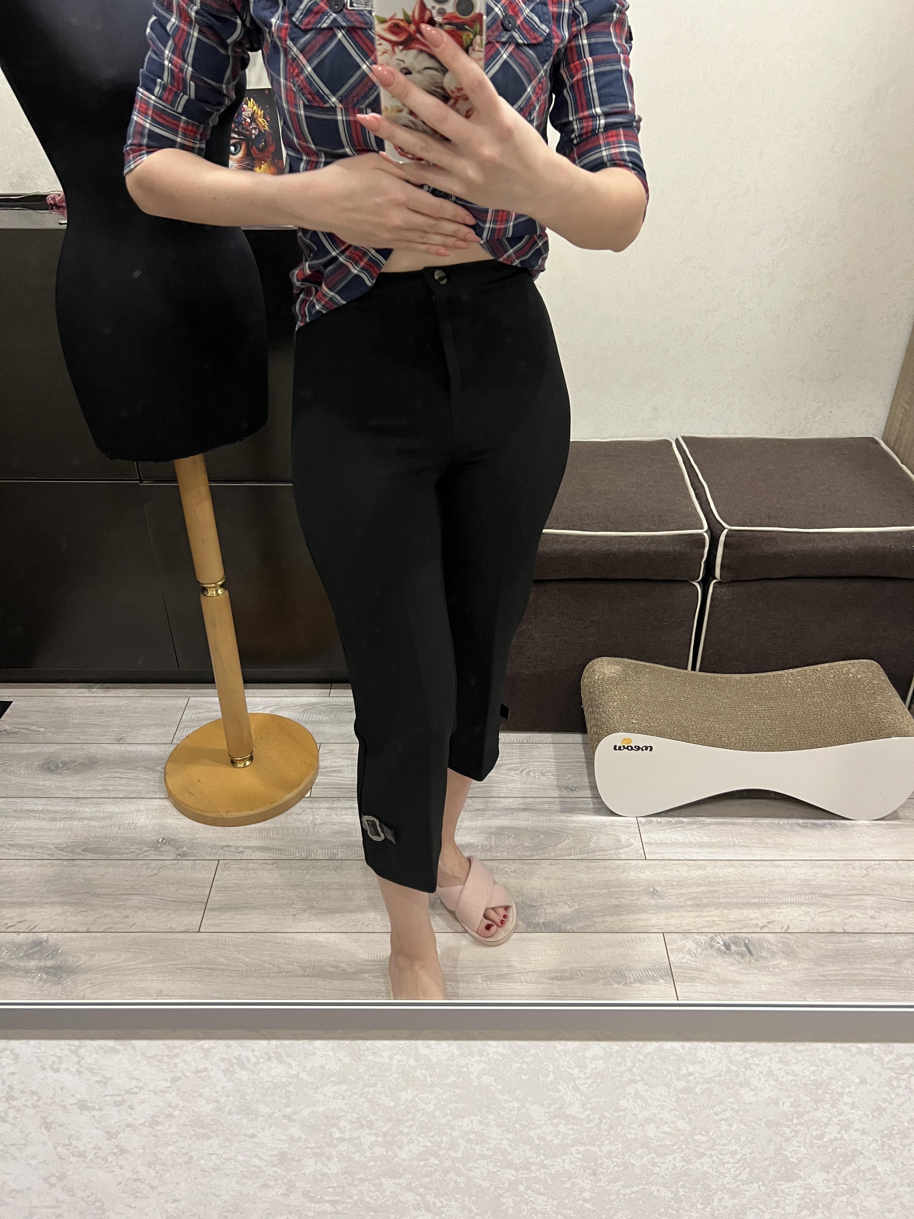 Капрі Mirolia з декоративним елементом 4XL Чорний (4477456) - фото 4 Капрі Mirolia з декоративним елементом 4XL Чорний (4477456) - фото 4