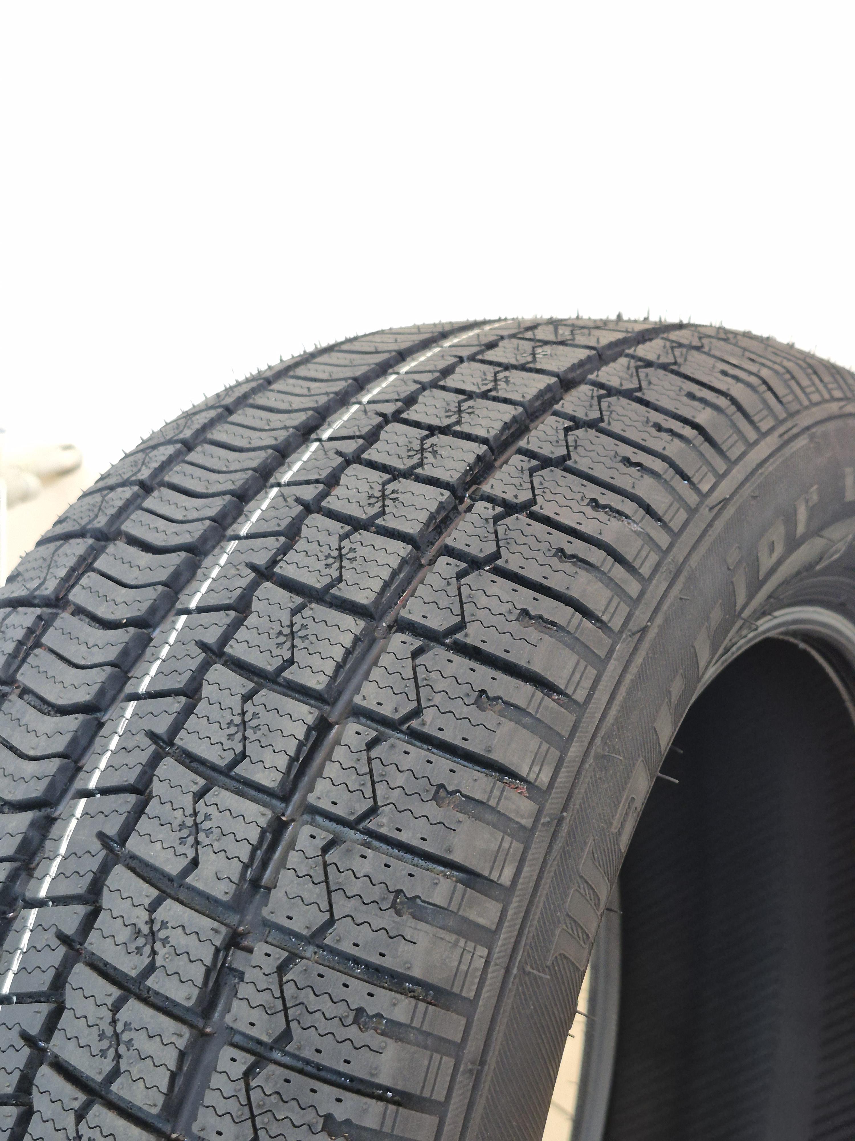 Шина зимняя Warrior WR300 215/55 R17 98V XL (КИЛ845541) - фото 2