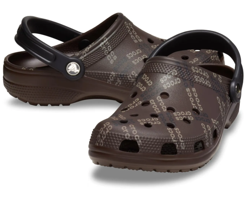 Сабо чоловічі Crocs Classic Logo Pattern Clog Coffee р. 46-47 Коричневий (16064)