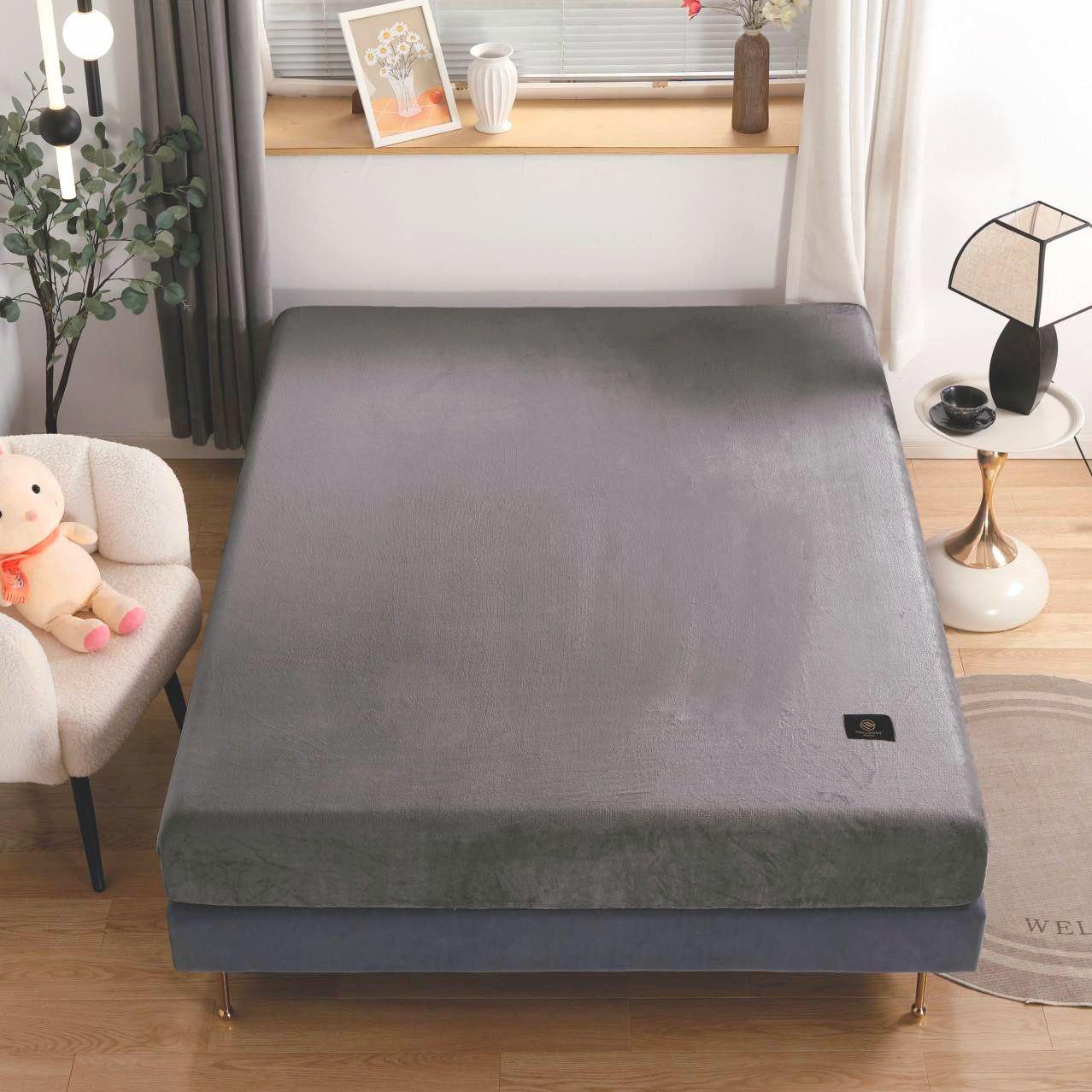 Простыня на резинке Malloory Home велюровая 180x200x23 см Темно-серый (1785)