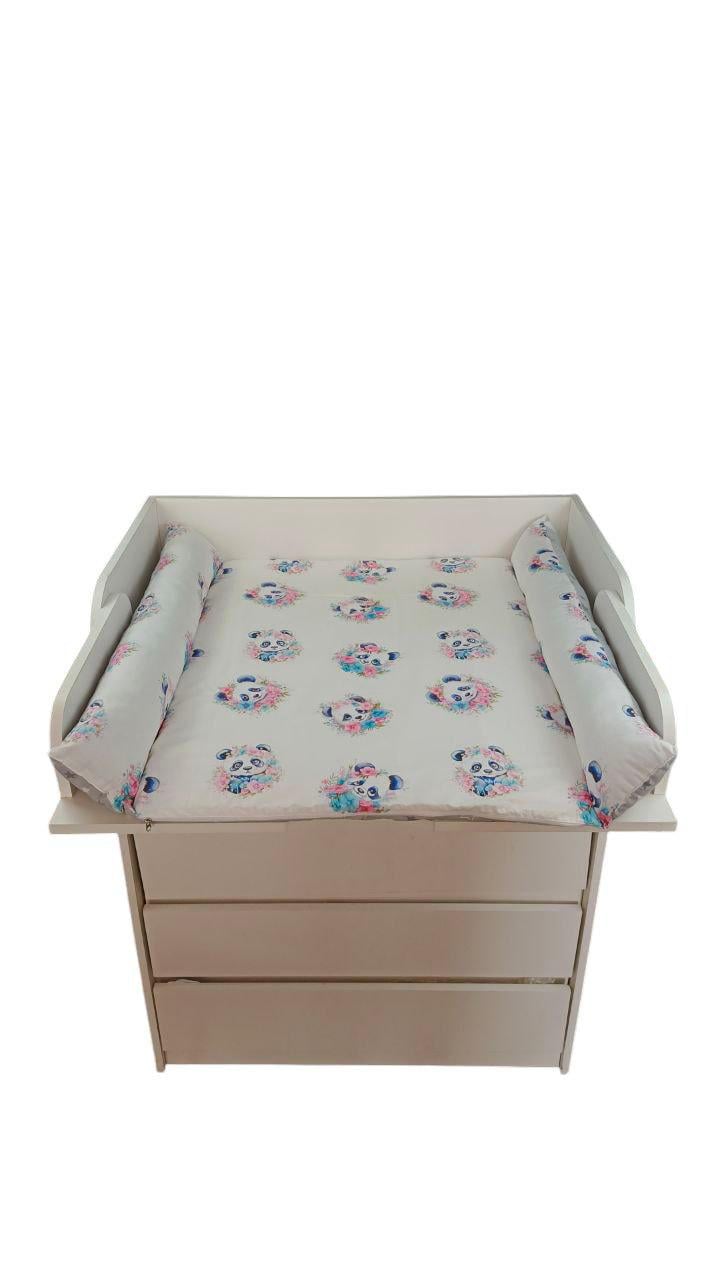 Пеленальный матрас двусторонний на детский комод с принтом Панда 90х70 см (2004) Пеленальный матрас двусторонний на детский комод с принтом Панда 90х70 см (2004)