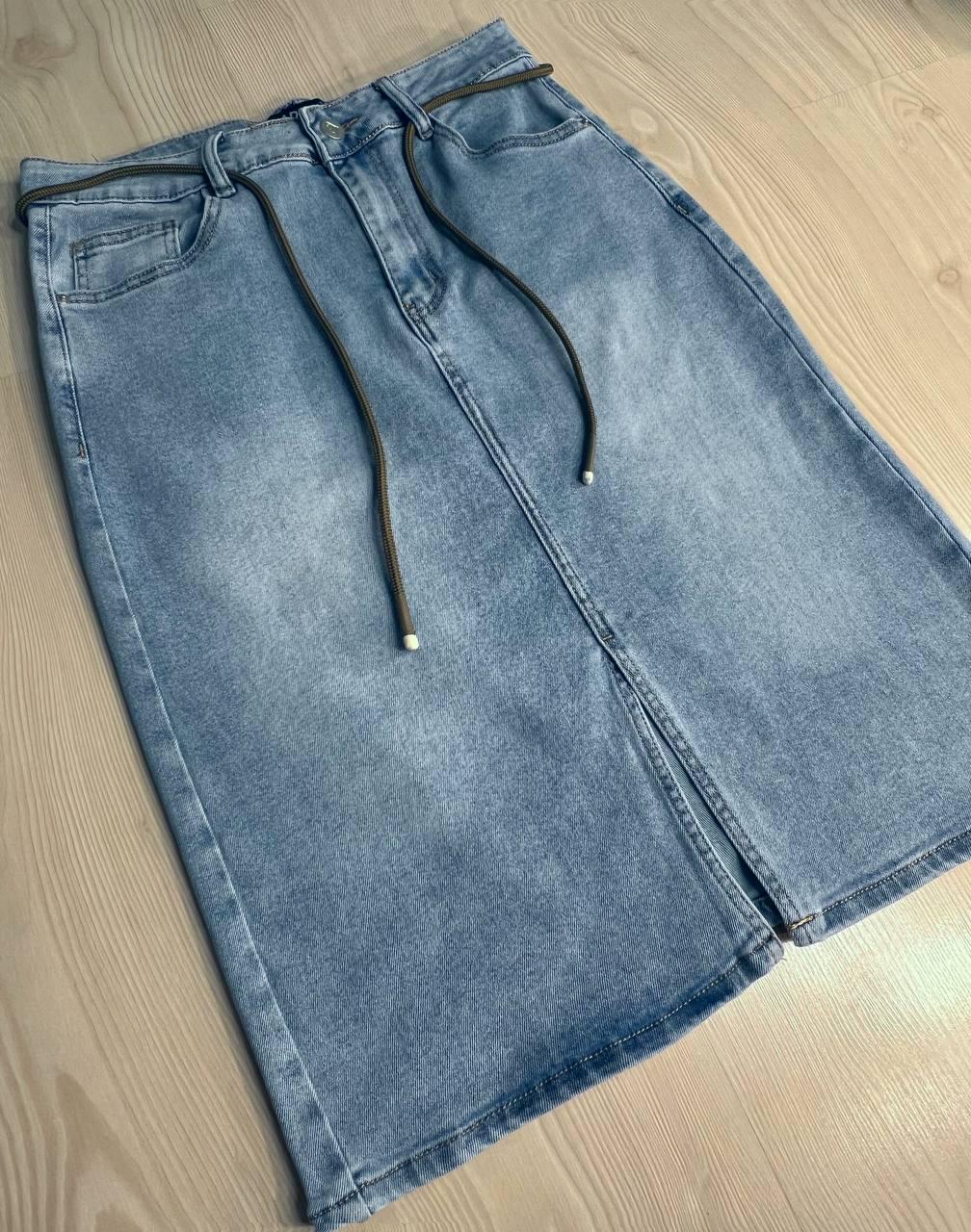 Юбка женская джинсовая Ladyn 802 с разрезом р. 36 Голубой (26881526) - фото 3 Юбка женская джинсовая Ladyn 802 с разрезом р. 36 Голубой (26881526) - фото 3