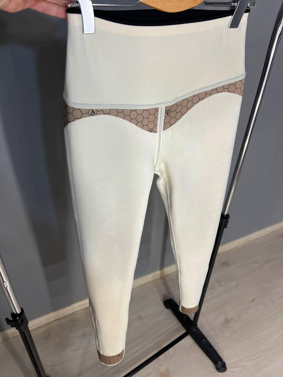 Лосини жіночі Kenalin W-14 корегуючі утеплені з широким поясом на хутрі з мембранними вставками XL Чорний (3306) - фото 8 Лосини жіночі Kenalin W-14 корегуючі утеплені з широким поясом на хутрі з мембранними вставками XL Чорний (3306) - фото 8