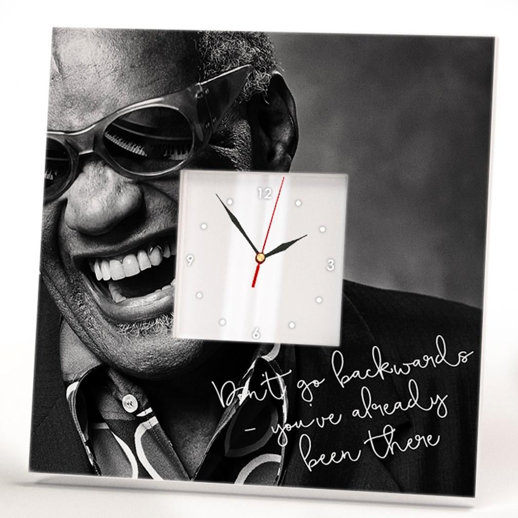 Часы Рэй Чарльз 260x260 мм (C00953)