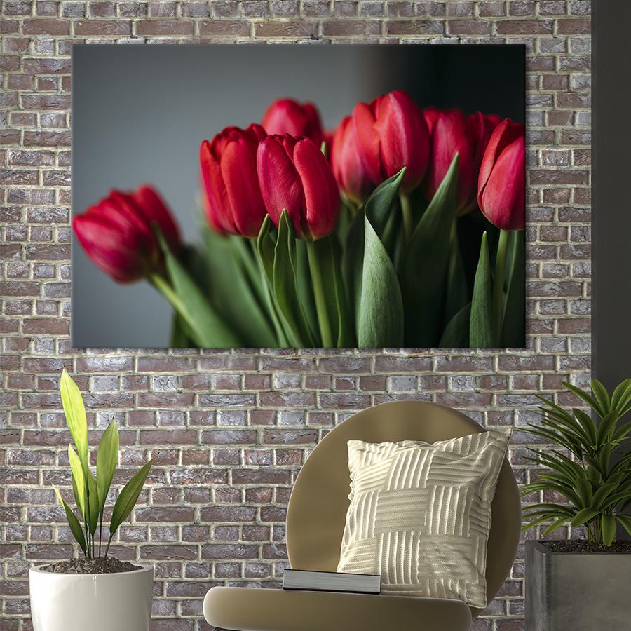 Картина на холсте Малиновые тюльпаны 75x50 см (962-1)