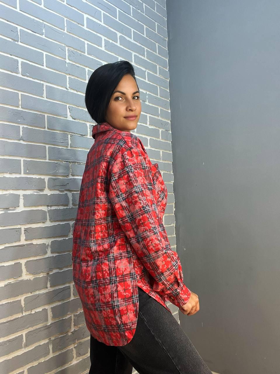 Сорочка жіноча Ariadna 2373 картата оверсайз коттон варка OS Червоний (2584) - фото 5 Сорочка жіноча Ariadna 2373 картата оверсайз коттон варка OS Червоний (2584) - фото 5
