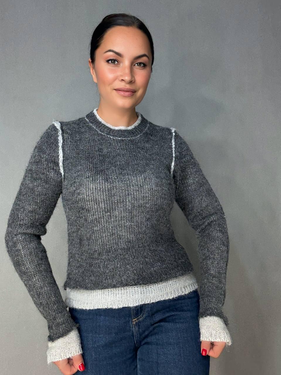 Светр жіночий A-N 8096 двошаровий в'язаний павутинка OS Сірий (5412) Светр жіночий A-N 8096 двошаровий в'язаний павутинка OS Сірий (5412)