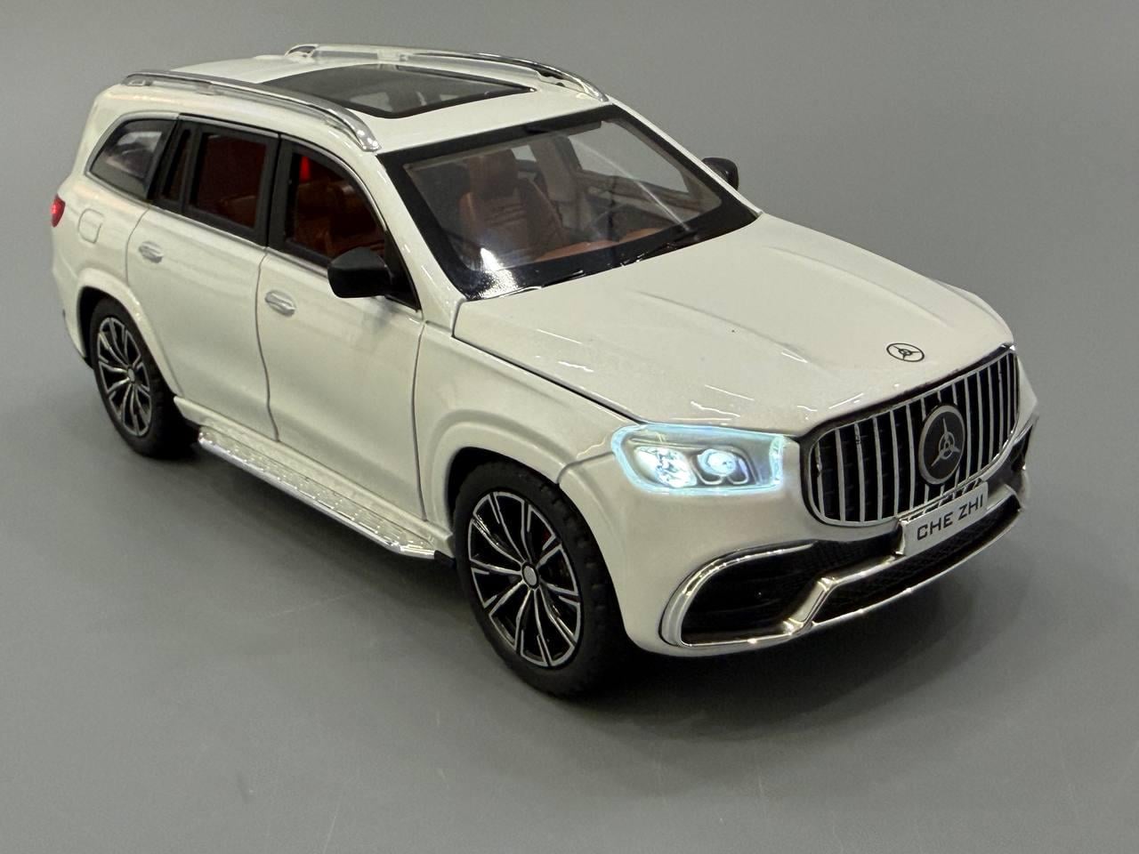 Машинка металлическая АвтоСвіт Mercedes GLS 1:24 свет/звук Белый (AP-1848)