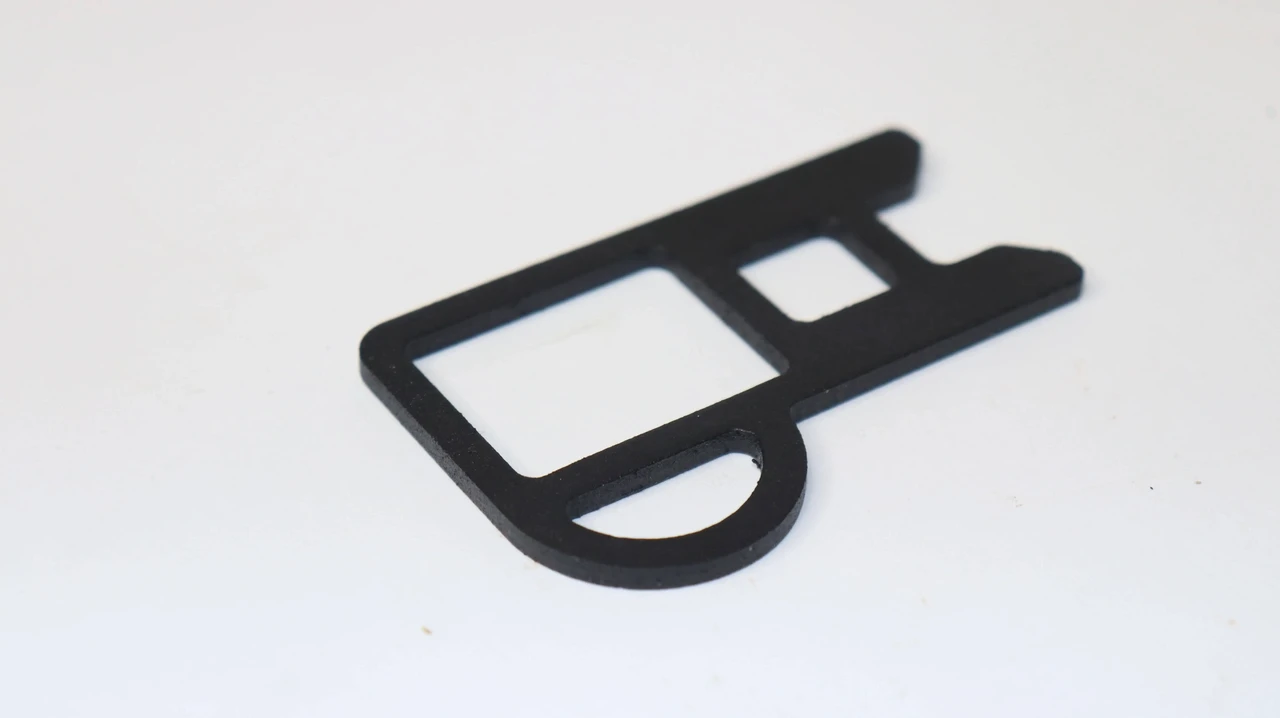 Крепление-антабка боковая на ручку АК-74 для крепления ремней - фото 4 Крепление-антабка боковая на ручку АК-74 для крепления ремней - фото 4