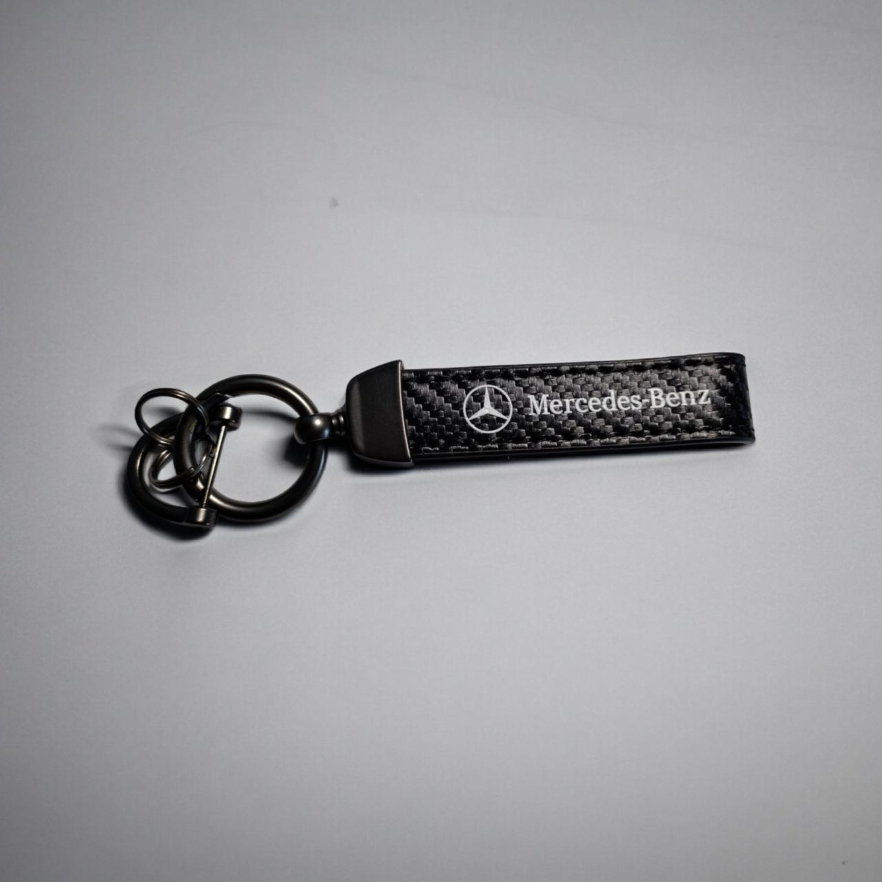 Брелок автомобильный MERCEDES-BENZ кожаный с карабином экокожа/металл (2235947691)