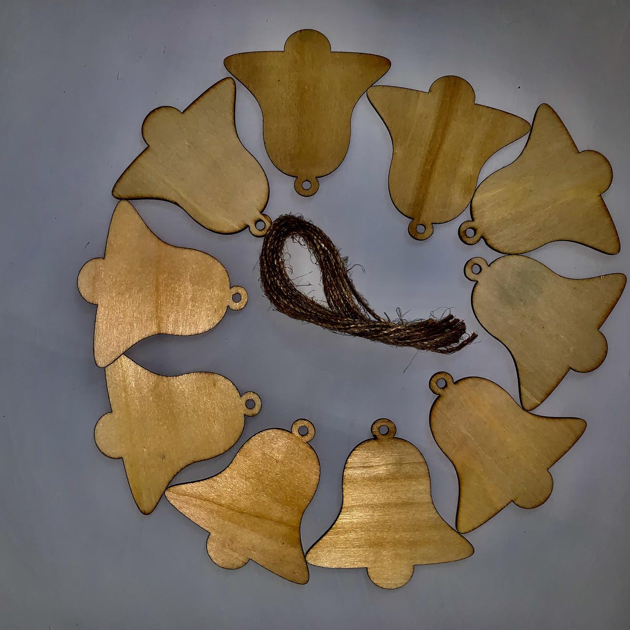 Набор деревянных украшений Колокольчики на елку с веревками 10 шт. (23705440) - фото 4