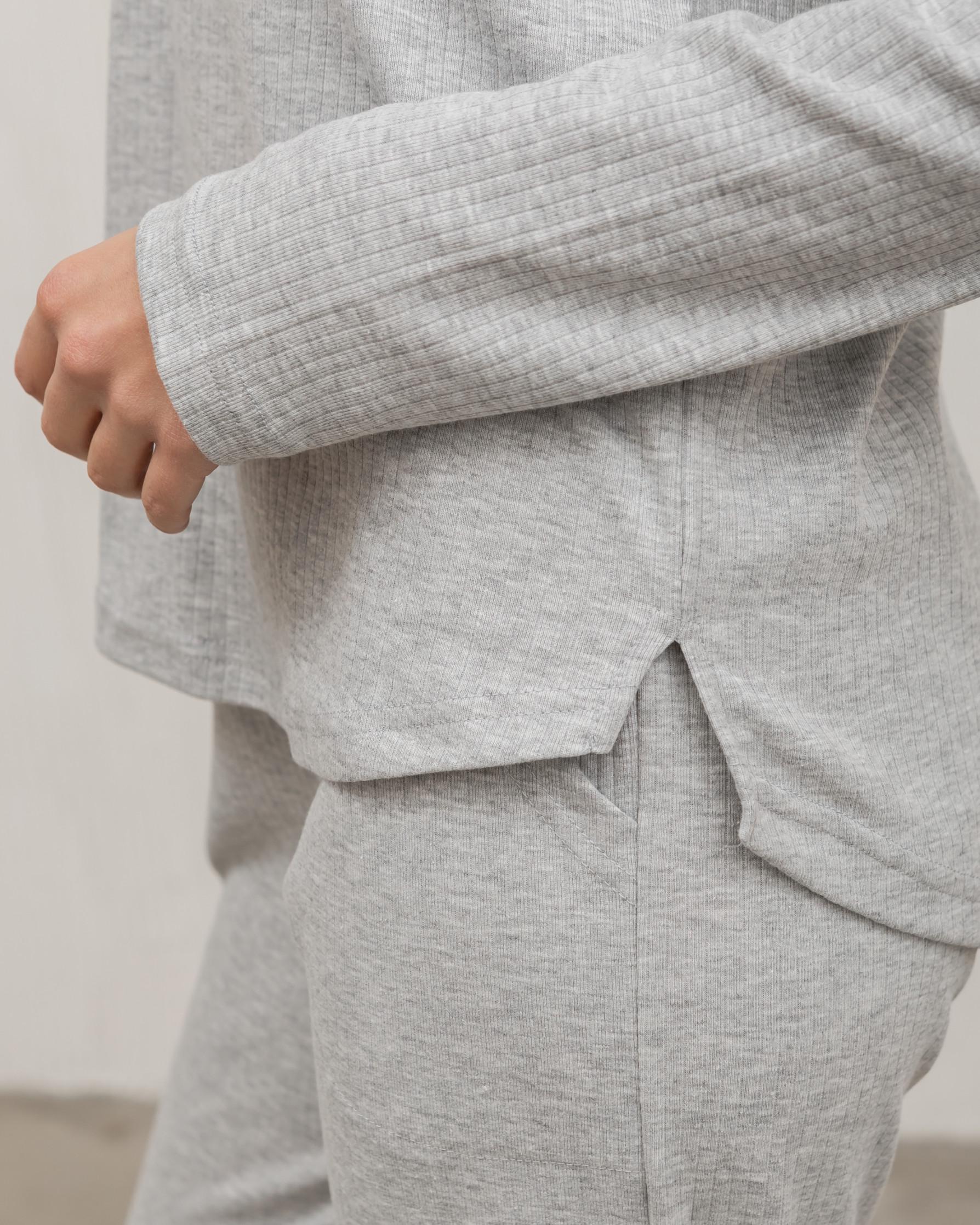 Пижама женская Nicoletta 47022k рубчик со штанами S Светло-серый (24197265) - фото 4