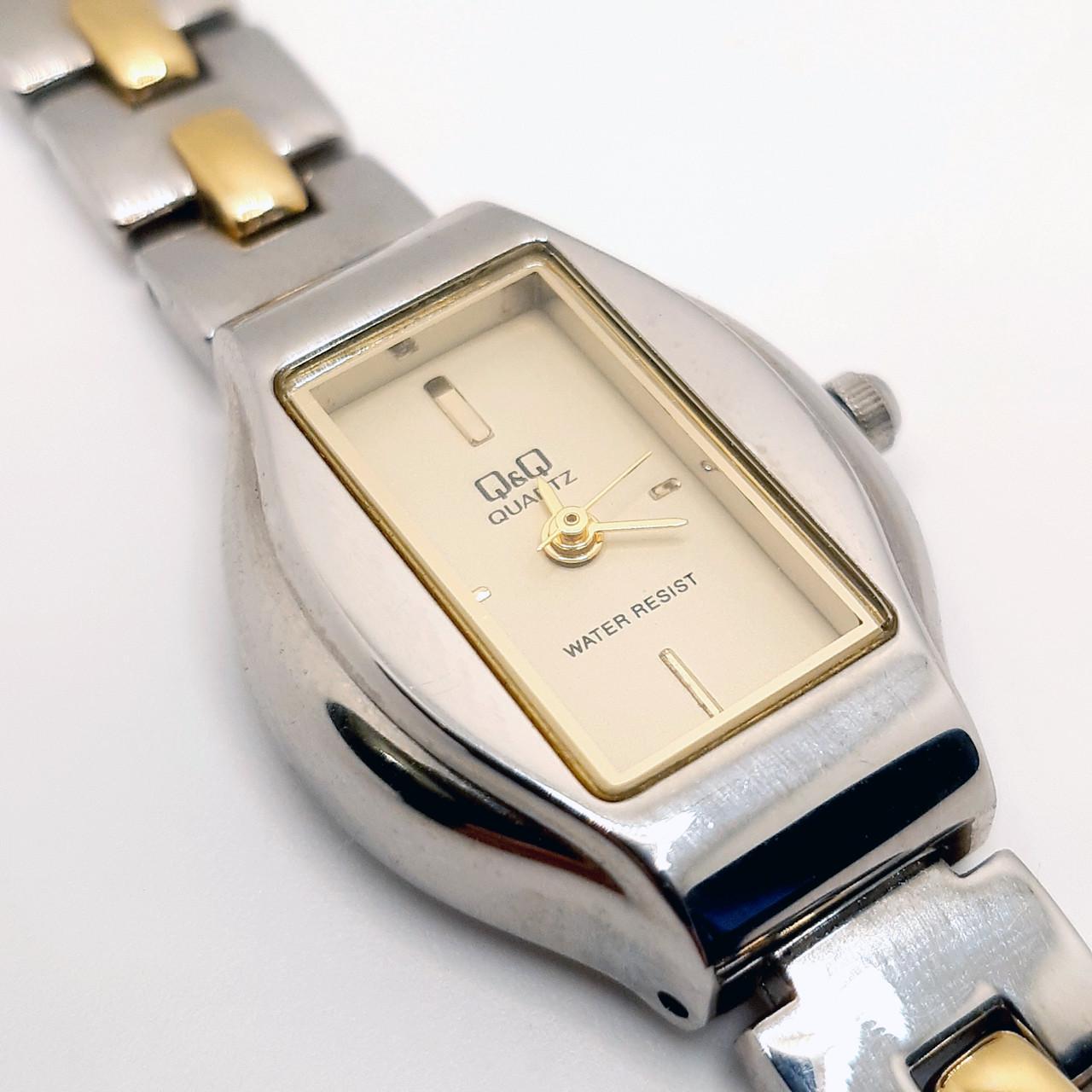 Наручные часы Q&Q женские кварцевые металлический ремешок (G653-400) - фото 2 Наручные часы Q&Q женские кварцевые металлический ремешок (G653-400) - фото 2