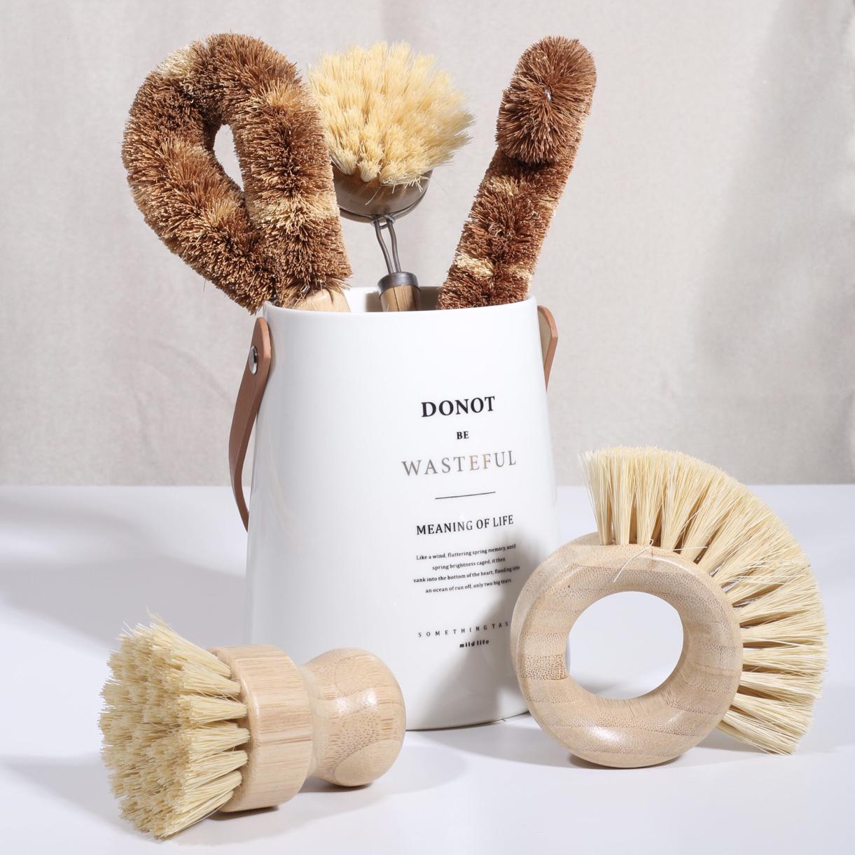 Набор щеток бамбуковых универсальный для мытья посуды и уборки - фото 2 Набор щеток бамбуковых универсальный для мытья посуды и уборки - фото 2