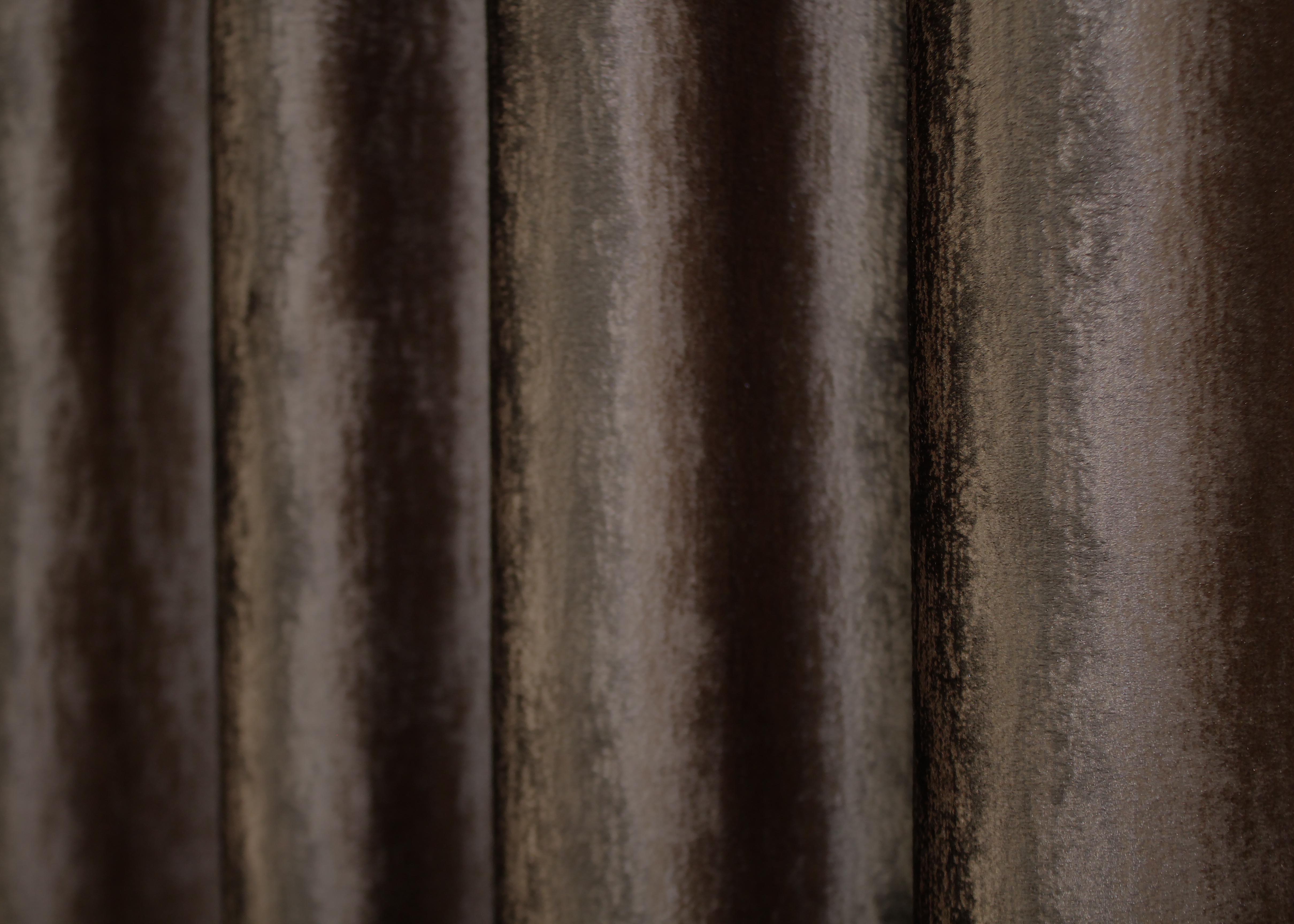 Комплект готовых штор VR-Textil Бархат №1443ш 150х275 см 2 шт. Коричневый (33-0308) - фото 8 Комплект готовых штор VR-Textil Бархат №1443ш 150х275 см 2 шт. Коричневый (33-0308) - фото 8