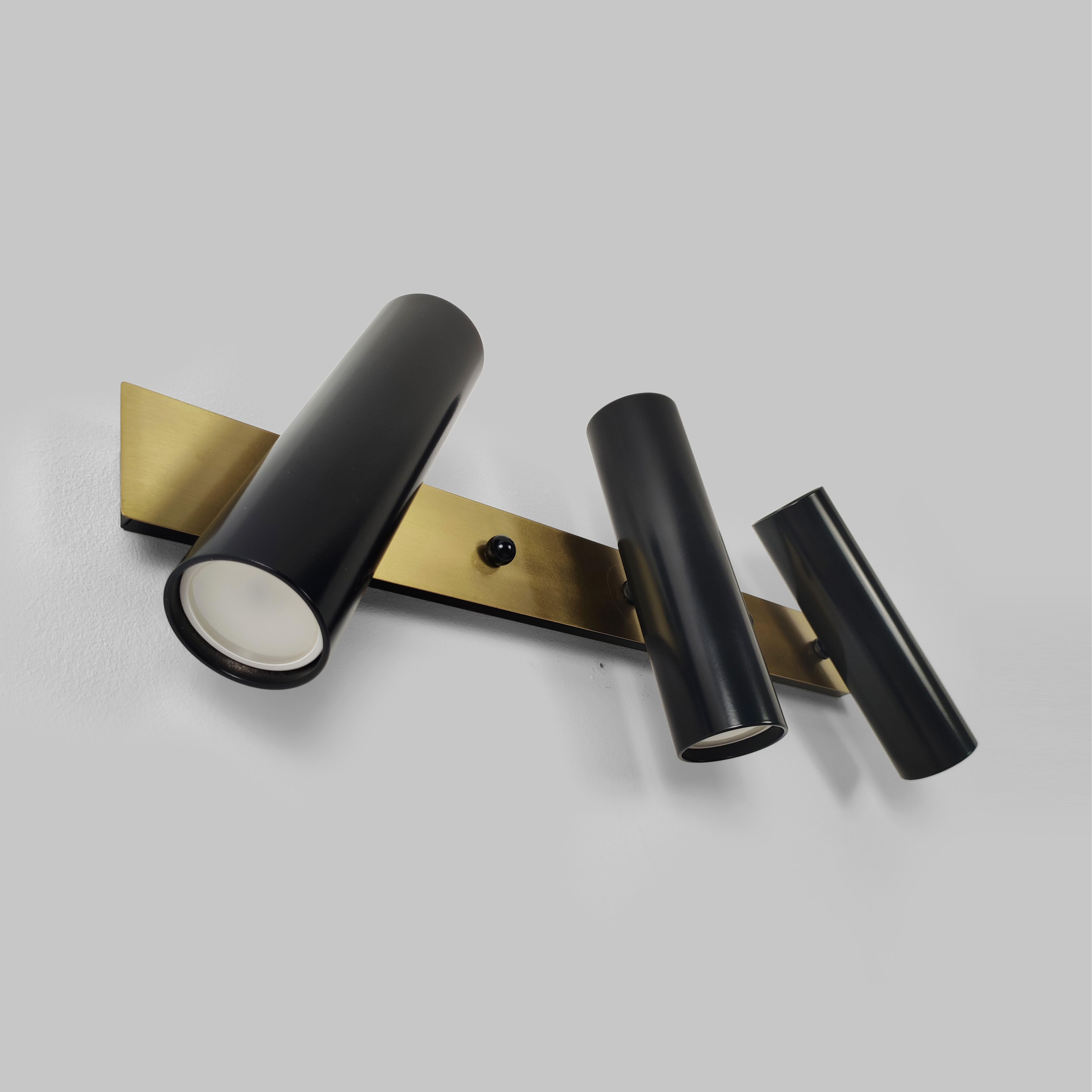 Настенный светильник с деталями из латуни Brass Бра для ванной Black (BRASS11) - фото 4 Настенный светильник с деталями из латуни Brass Бра для ванной Black (BRASS11) - фото 4