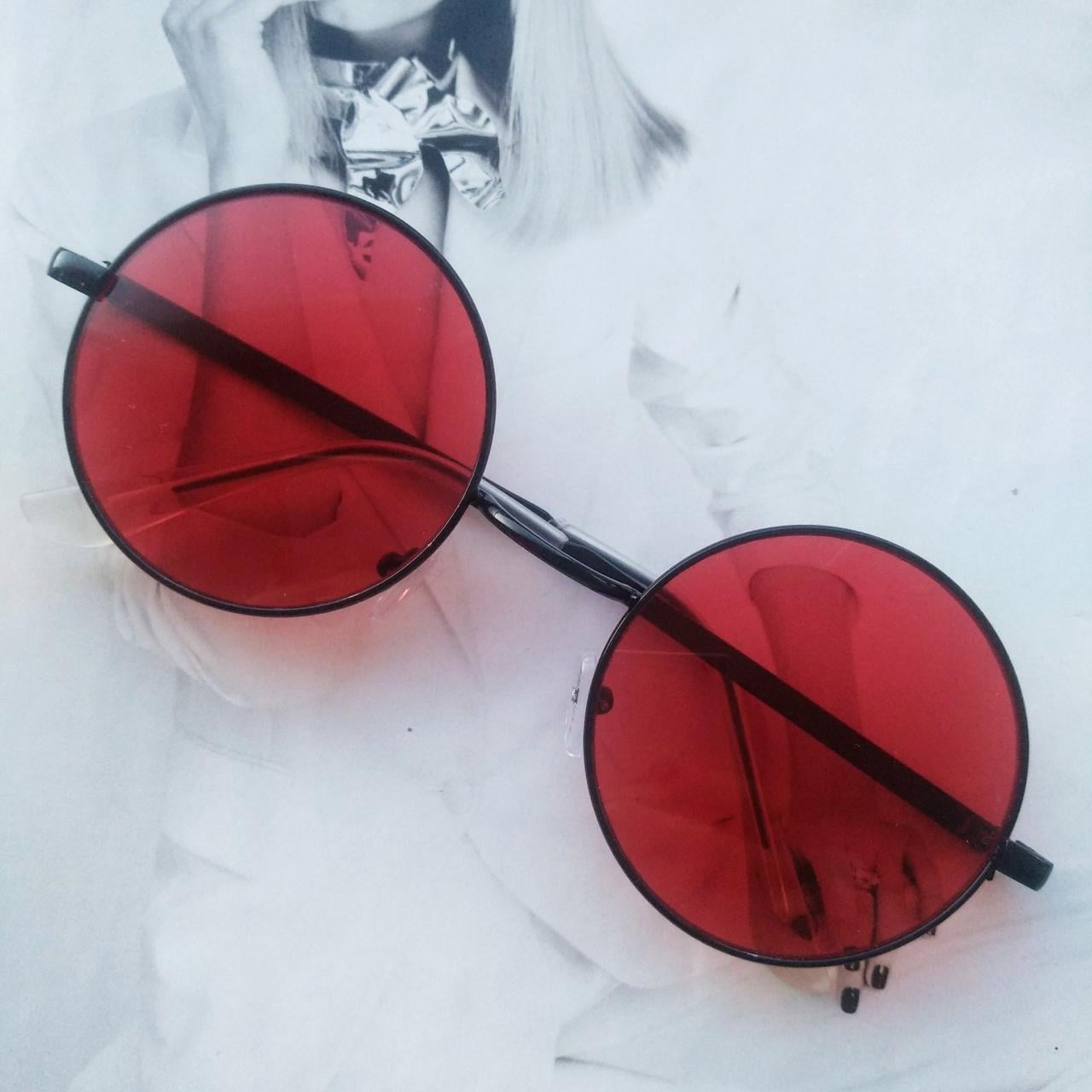 Очки круглые с цветной линзой Красный с черным