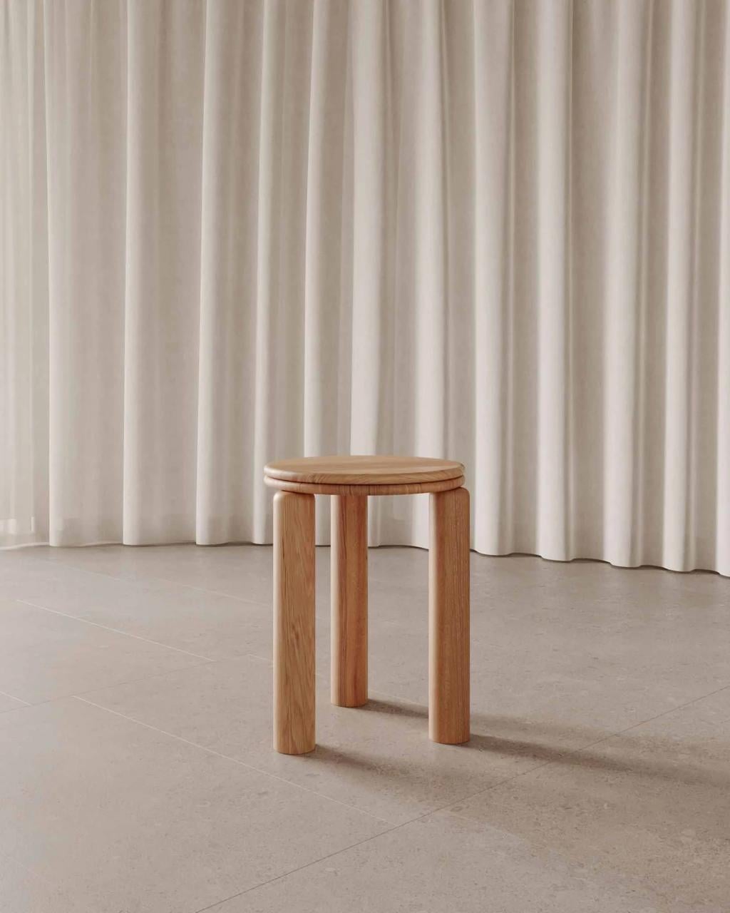 Столик журнальный Bombola small дизайнерский из массива дуба