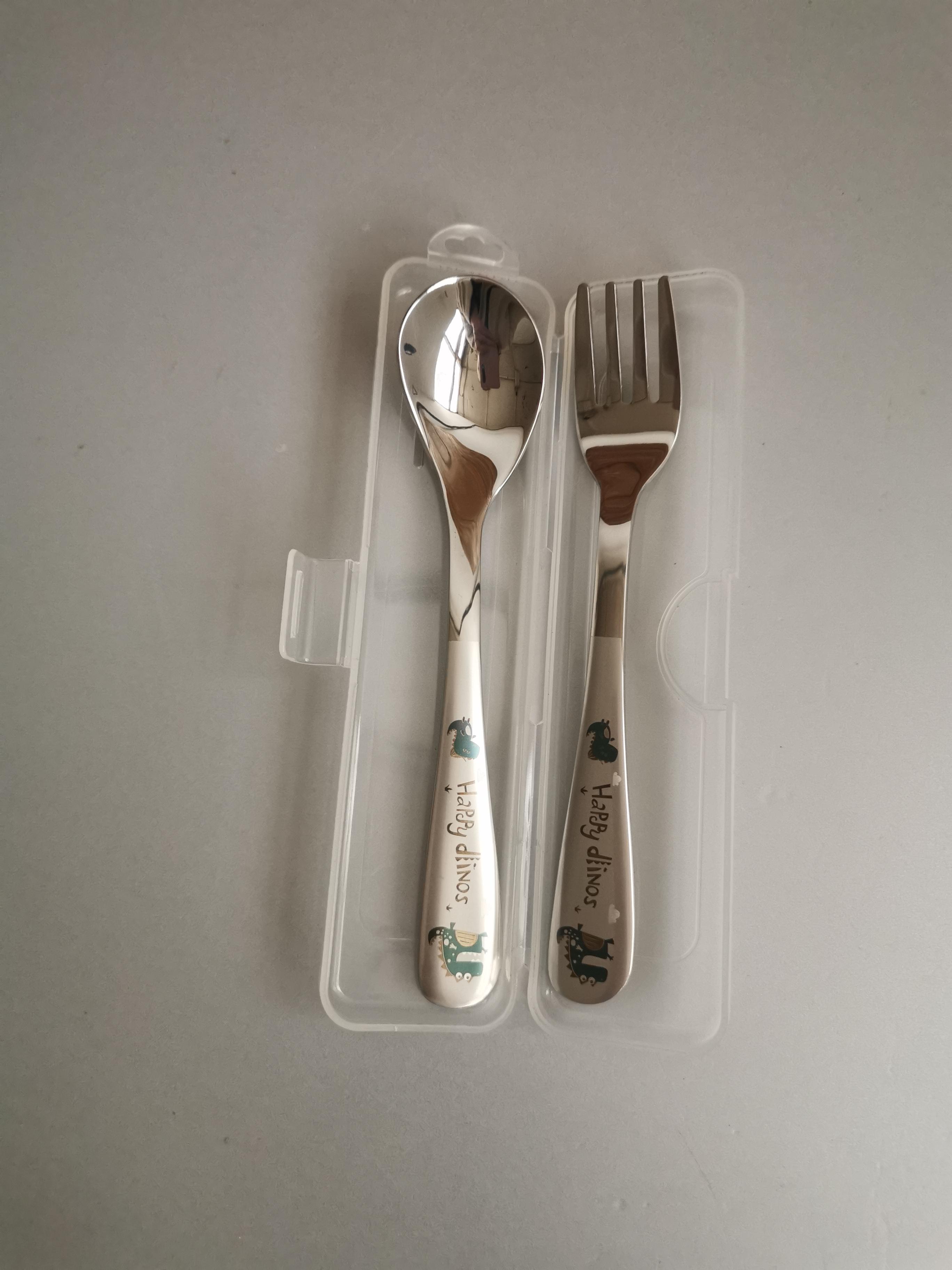 Дитячі прибори в контейнері ложка з виделкою (24344971)