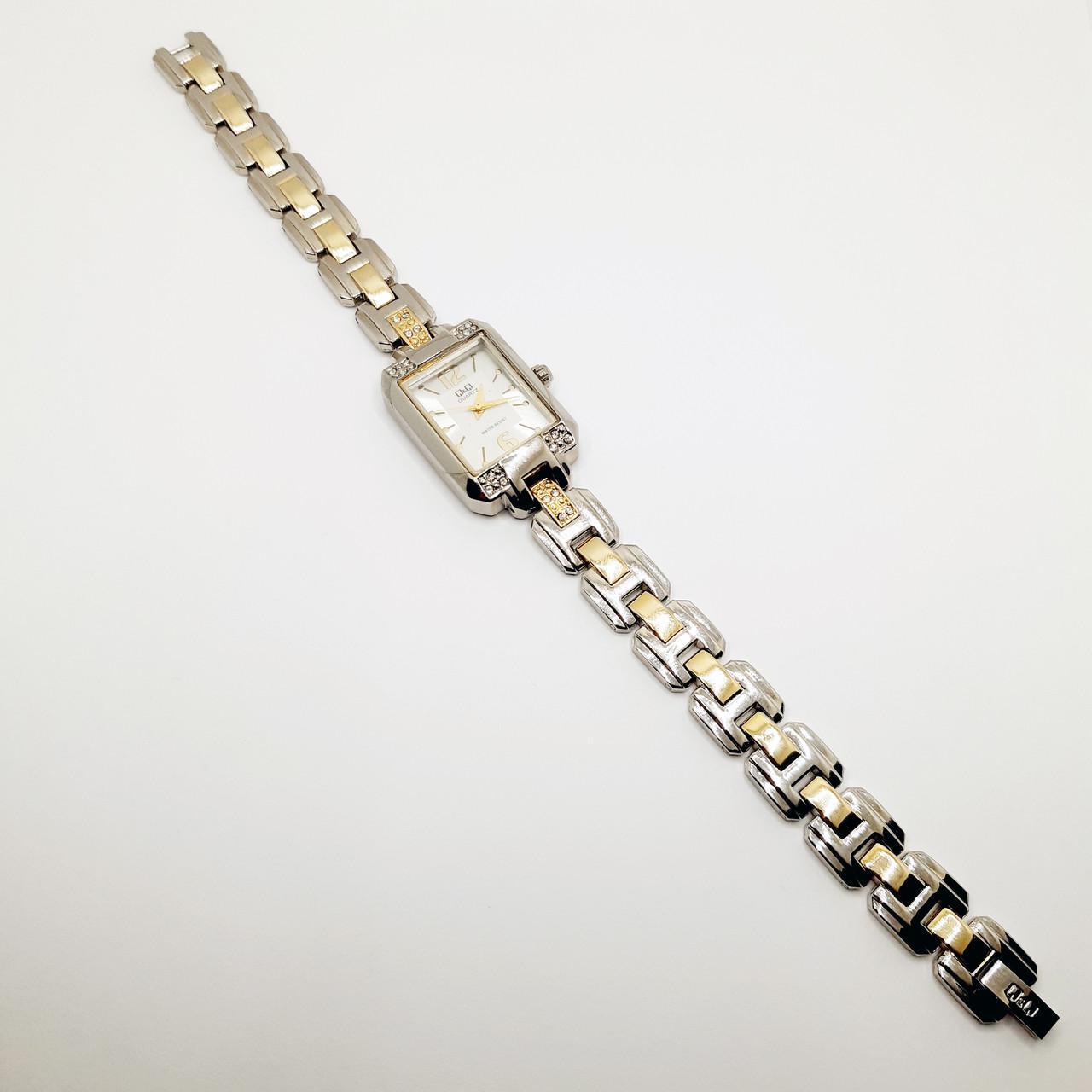 Наручные часы Q&Q женские кварцевые металлический ремешок (F339-401Y) - фото 2 Наручные часы Q&Q женские кварцевые металлический ремешок (F339-401Y) - фото 2