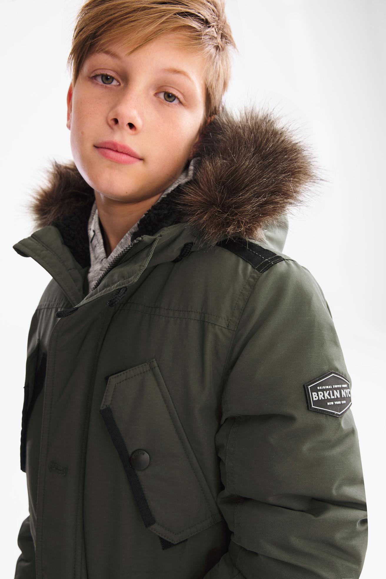 Парка зимова для хлопчика C&A 140 см Khaki (2055507) - фото 4 Парка зимова для хлопчика C&A 140 см Khaki (2055507) - фото 4