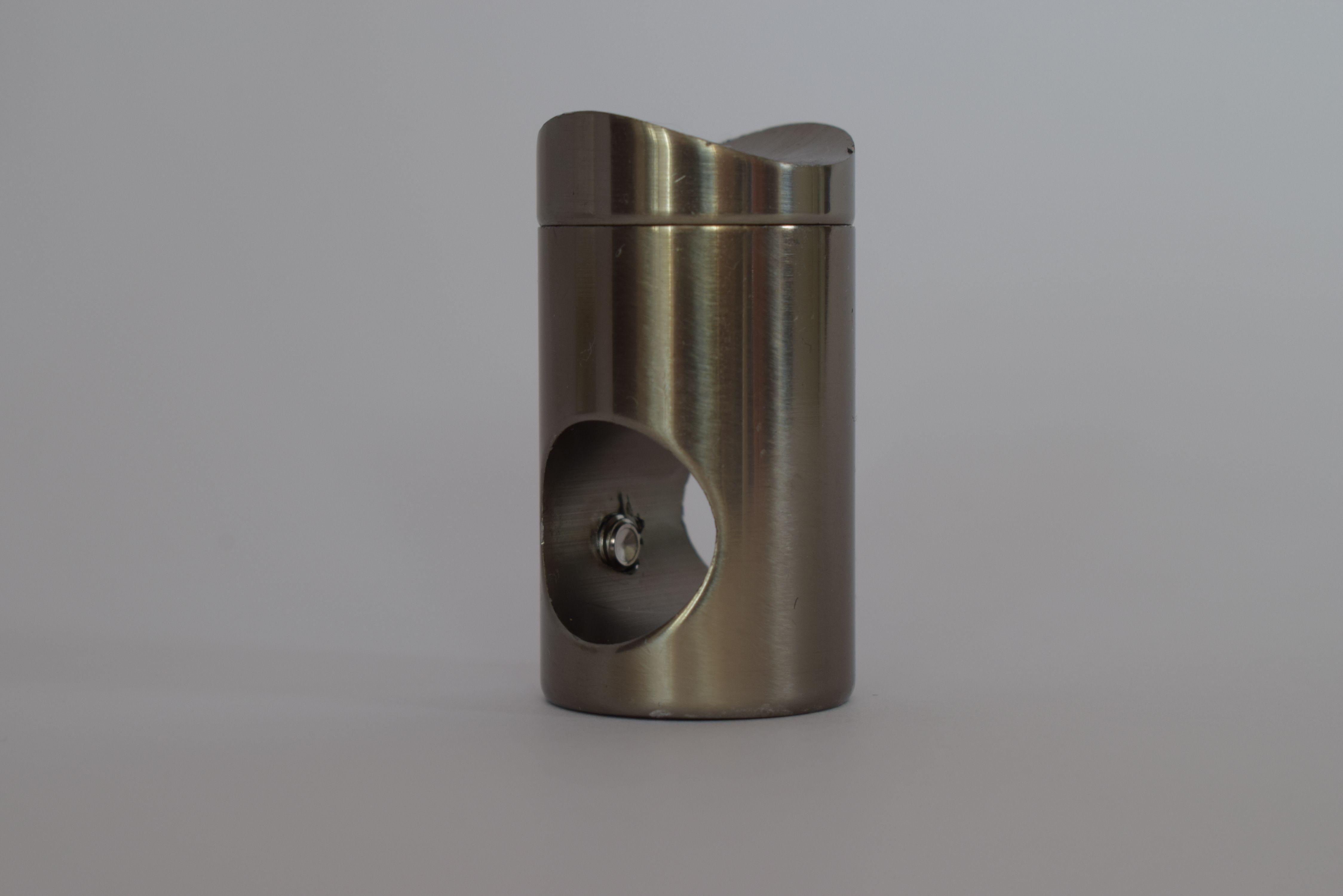 Тримач леєра розбірний до алюмінієвих поручнів тип коло Шампань (10613ш)