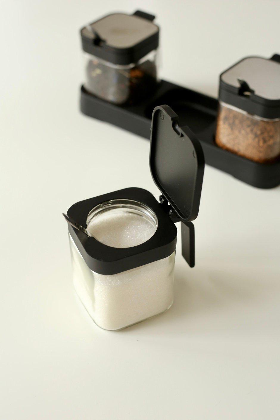 Набор емкостей InspoLine на подставке с ложками 250 мл 3 шт. (00000010197) - фото 5 Набор емкостей InspoLine на подставке с ложками 250 мл 3 шт. (00000010197) - фото 5