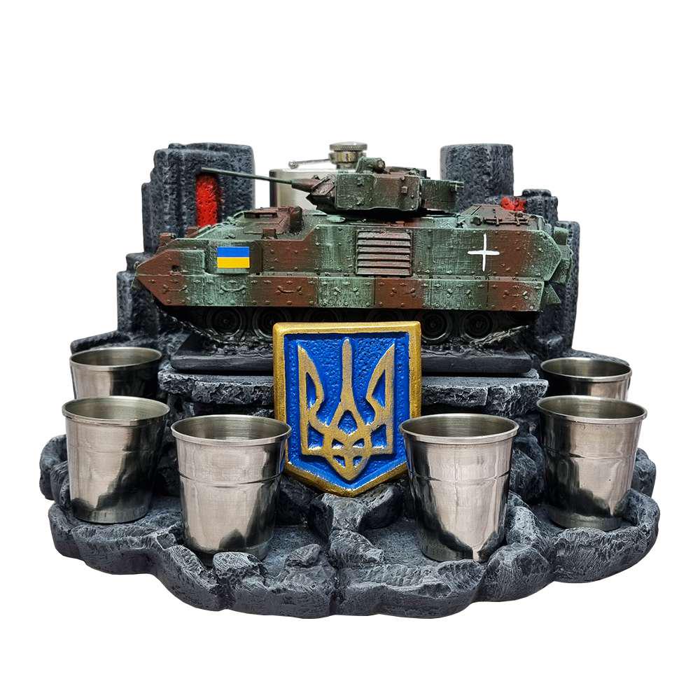 Сувенир штоф М2А2 BRADLEY №1 П1 без посуды (40610)