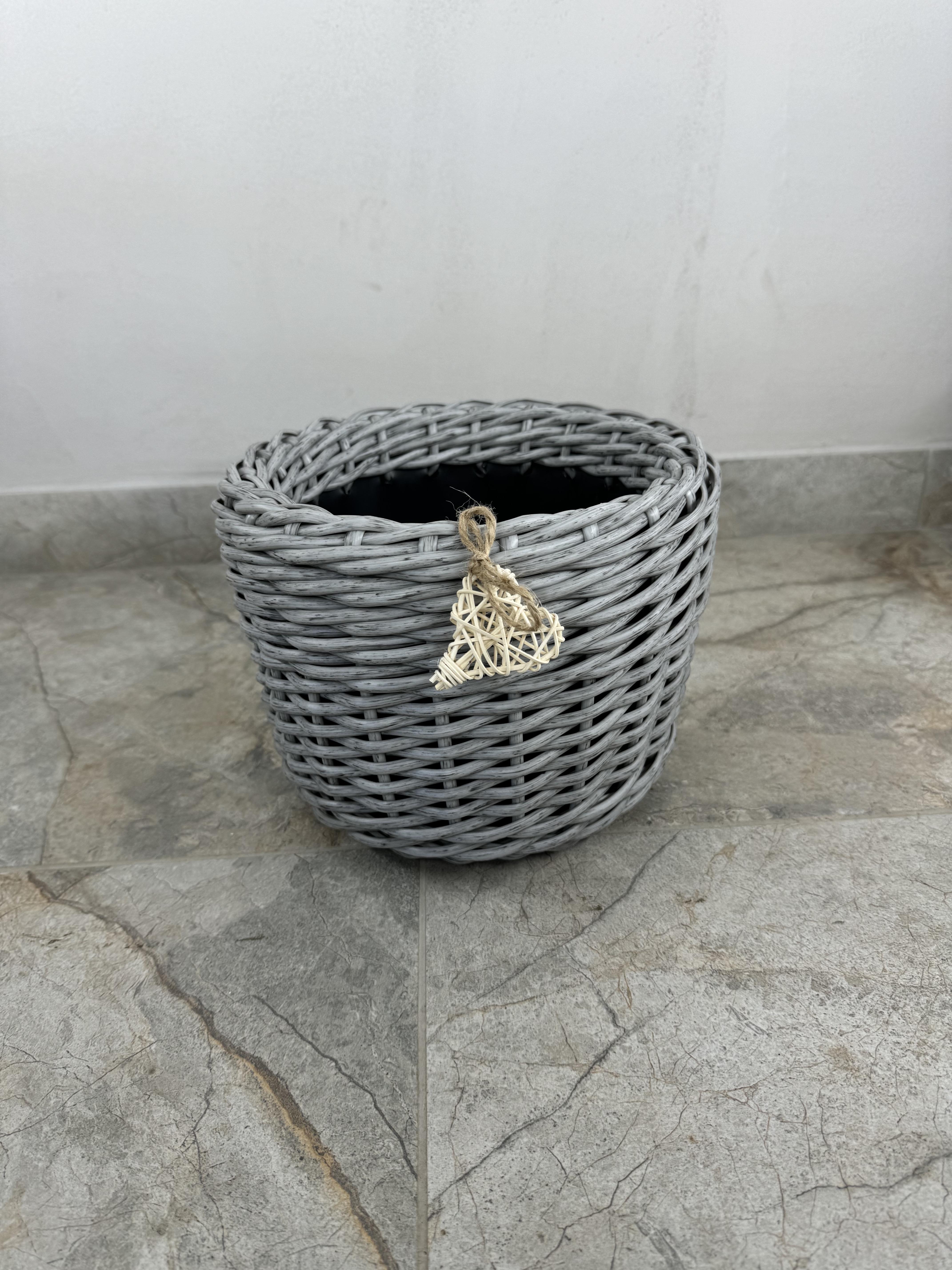 Кашпо из искусственного ротанга ручной работы 5 л Серебристо-серый (32743) - фото 2 Кашпо из искусственного ротанга ручной работы 5 л Серебристо-серый (32743) - фото 2