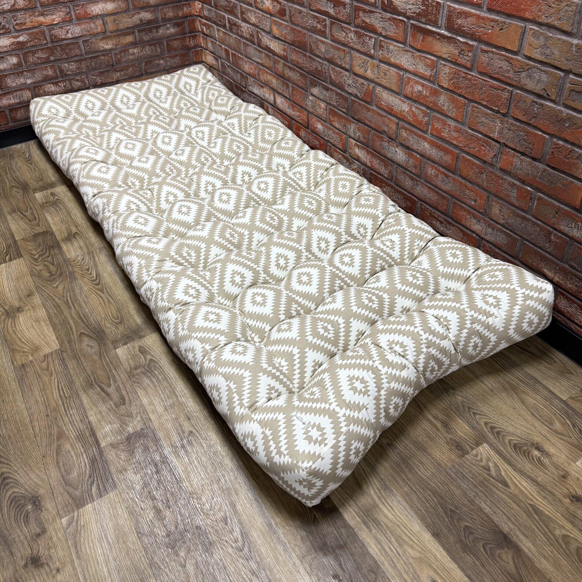 Подушка Comfort Home Incisors maxi на подоконник/каркасы/поддоны/садовая мебель панама 100х50х13 см