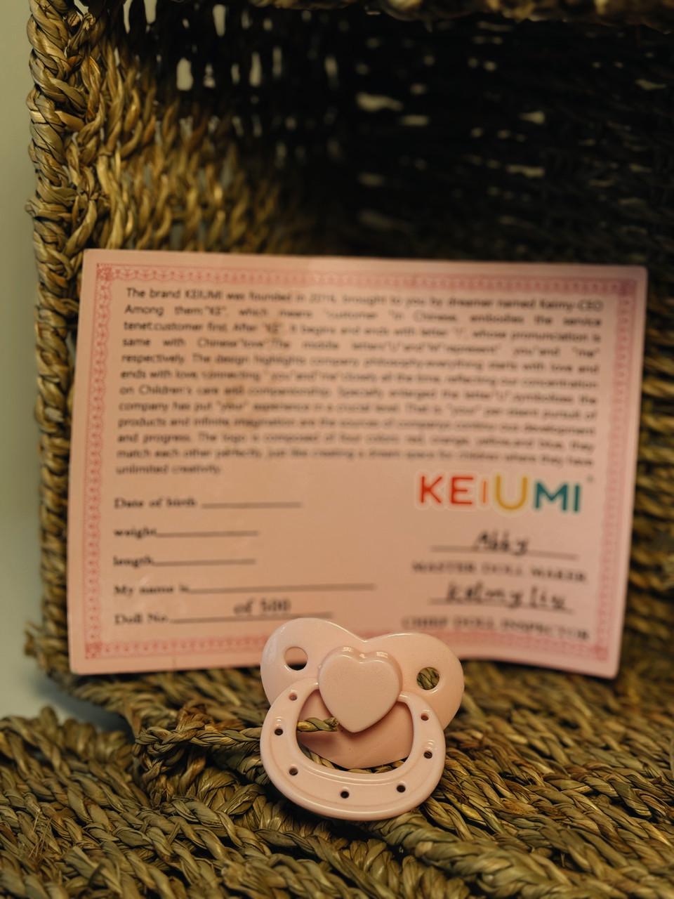 Кукла кукла реалистичная KEIUMI винил-силиконовая девочка в вязаном платье с аксессуарами 55 см Серый - фото 8 Кукла кукла реалистичная KEIUMI винил-силиконовая девочка в вязаном платье с аксессуарами 55 см Серый - фото 8