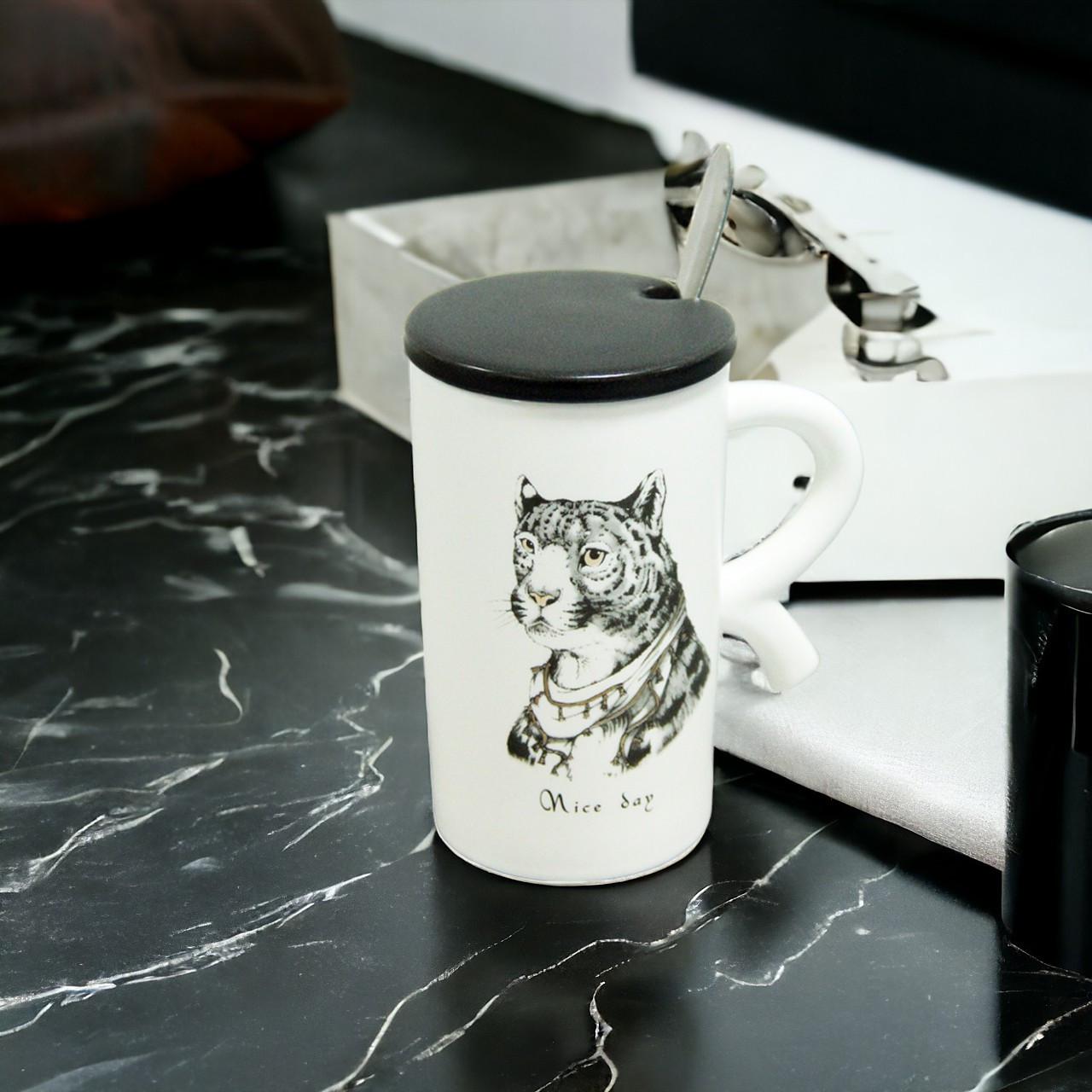 Чашка керамическая с крышкой и ложкой Английская сказка/Леопард 300 мл (21-леопа-8016-2-2) - фото 6 Чашка керамическая с крышкой и ложкой Английская сказка/Леопард 300 мл (21-леопа-8016-2-2) - фото 6