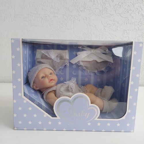 Пупс реалистичный в одежде с аксессуарами в коробке (8810-2)