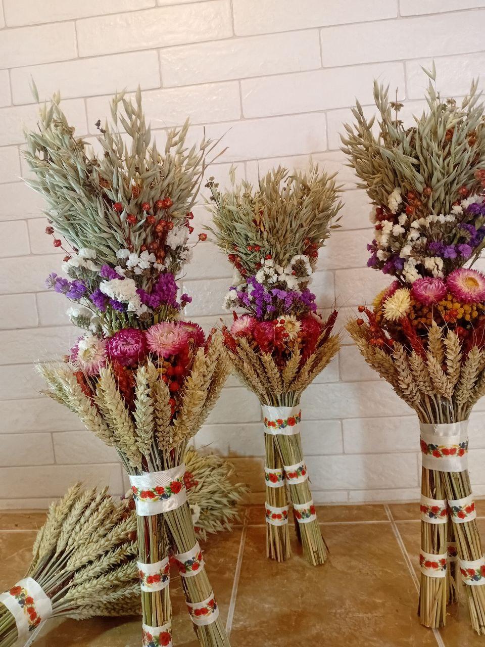 Дидух рождественский из колосья пшеницы/льна и овса на трех ножках 50-55 см с лентой вышиванкой Белый (2794446785) - фото 7 Дидух рождественский из колосья пшеницы/льна и овса на трех ножках 50-55 см с лентой вышиванкой Белый (2794446785) - фото 7