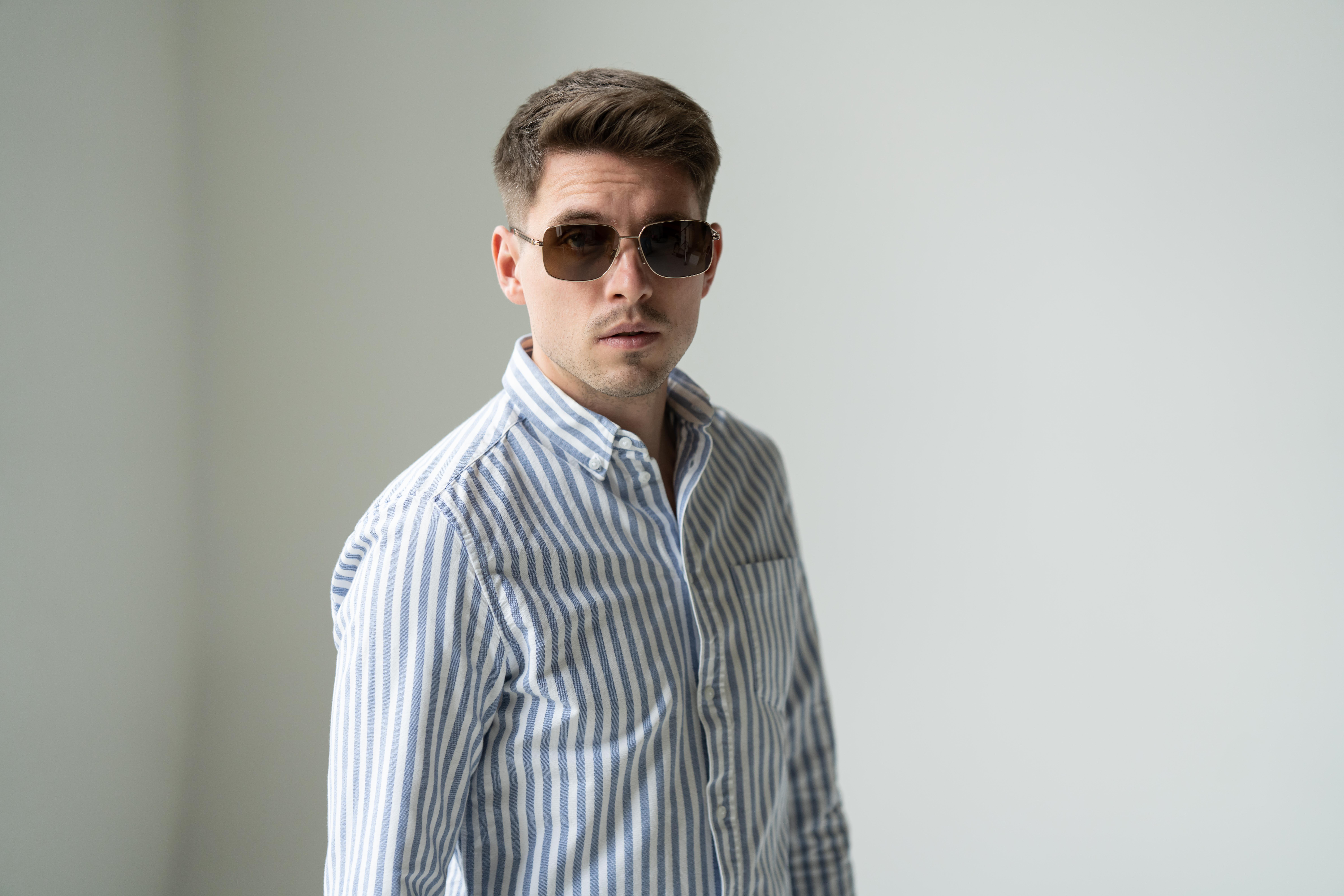 Сонцезахисні окуляри чоловічі MEGAPOLIS 702 Gold (11650014) - фото 8 Сонцезахисні окуляри чоловічі MEGAPOLIS 702 Gold (11650014) - фото 8